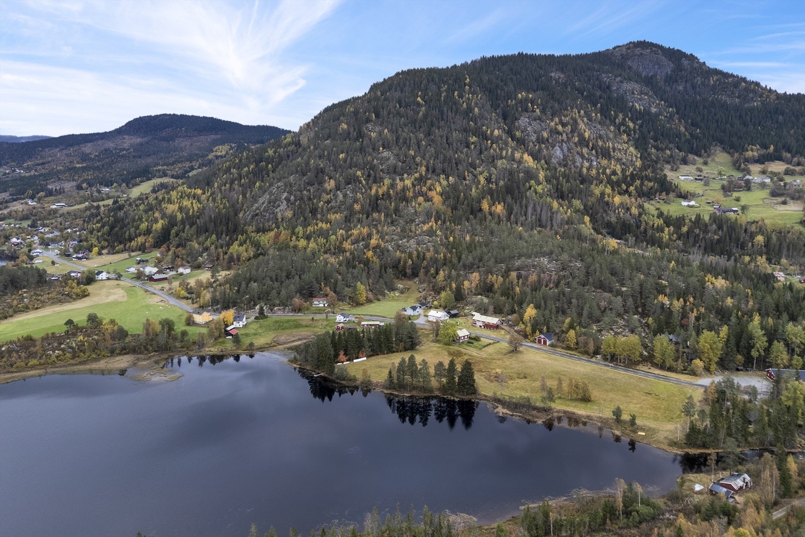 Eiendommen er solrik og usjenert Galleribilde