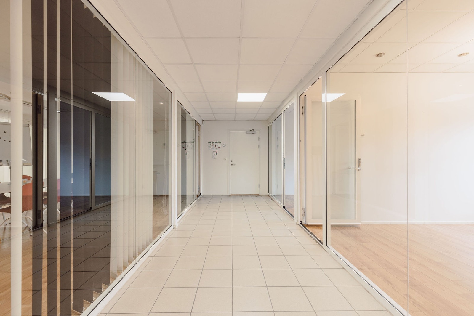 Gang til kontor / møterom Galleribilde