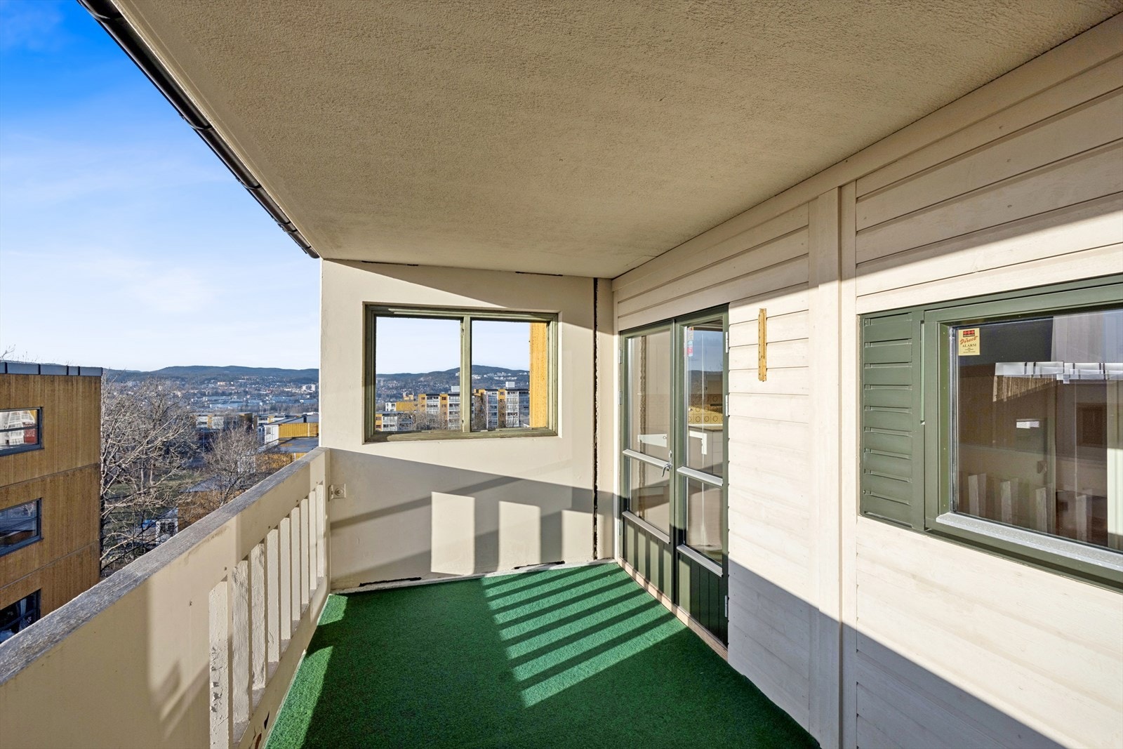 Her er det god plass til å møblere med sittegruppe, slik at du kan trekke deg ut og virkelig nyte de hyggelige omgivelsene. Galleribilde