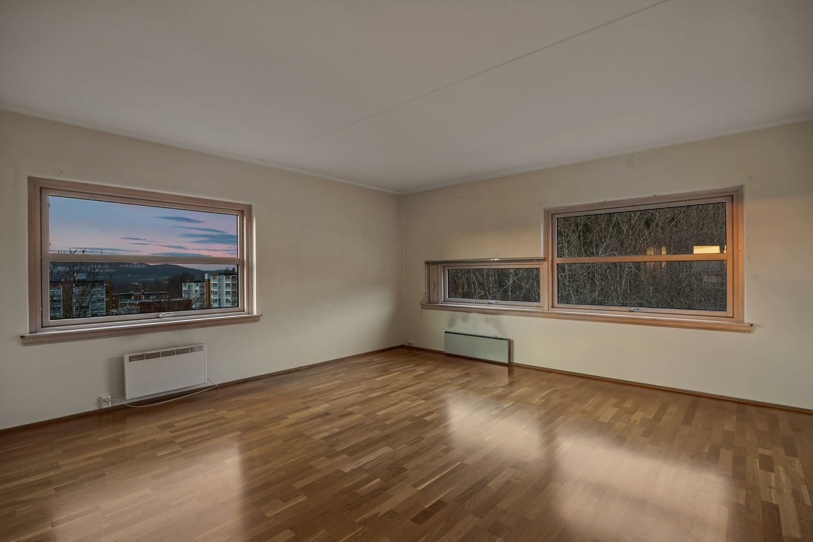 Her er det god plass til mediebenk, sofagruppe og bord. Galleribilde