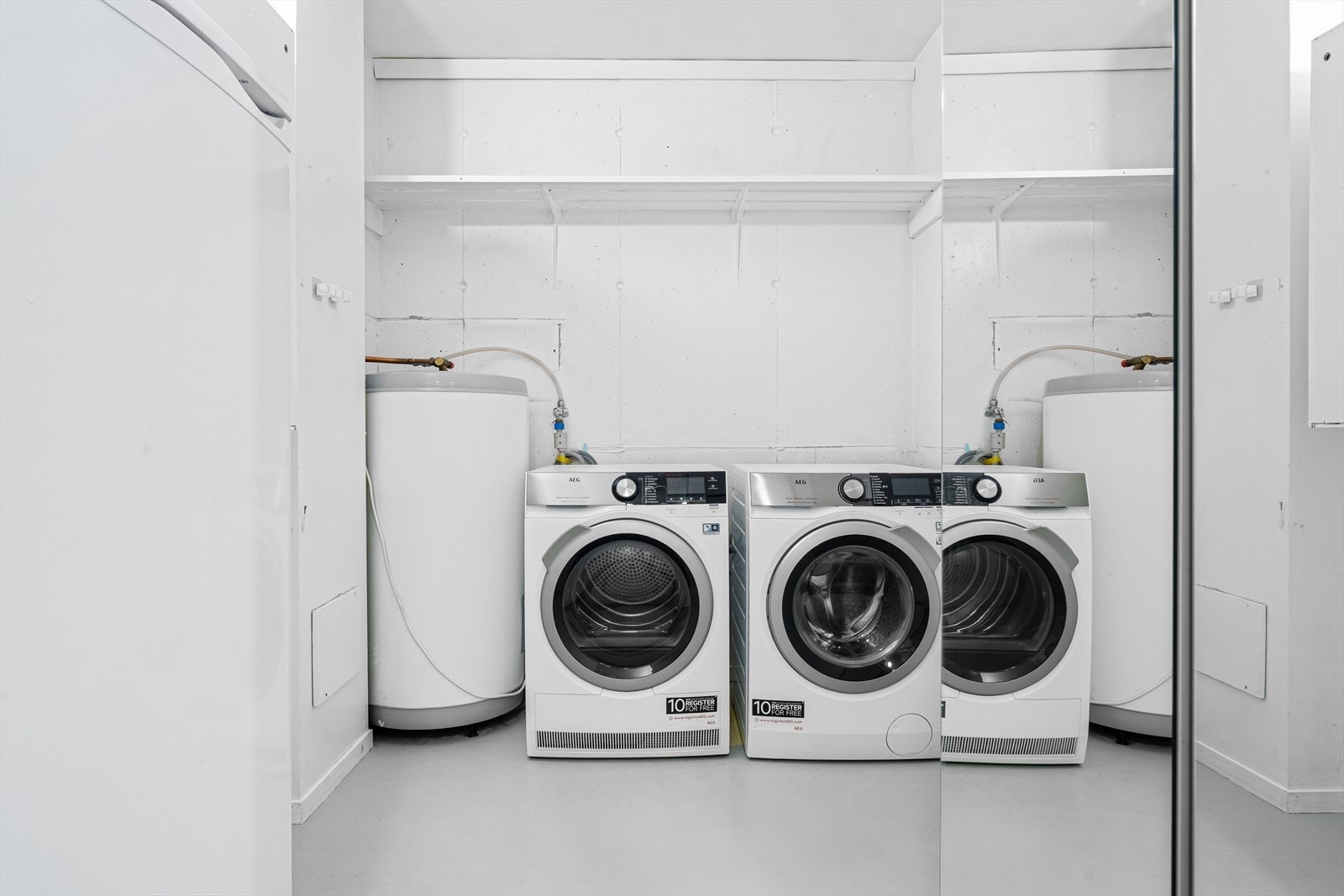 - Separat vaskerom på 5,9 m² (opprinnelig byggemeldt som bod iht. byggetegninger) - Galleribilde