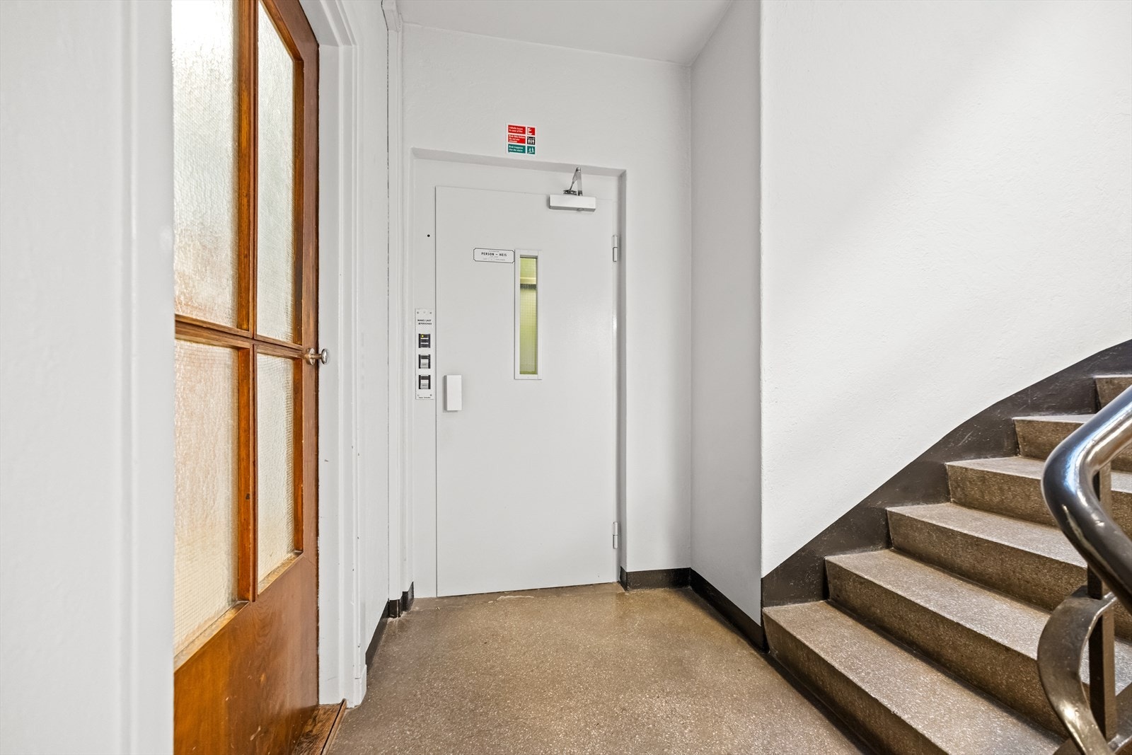Felles oppgang med heis. Galleribilde