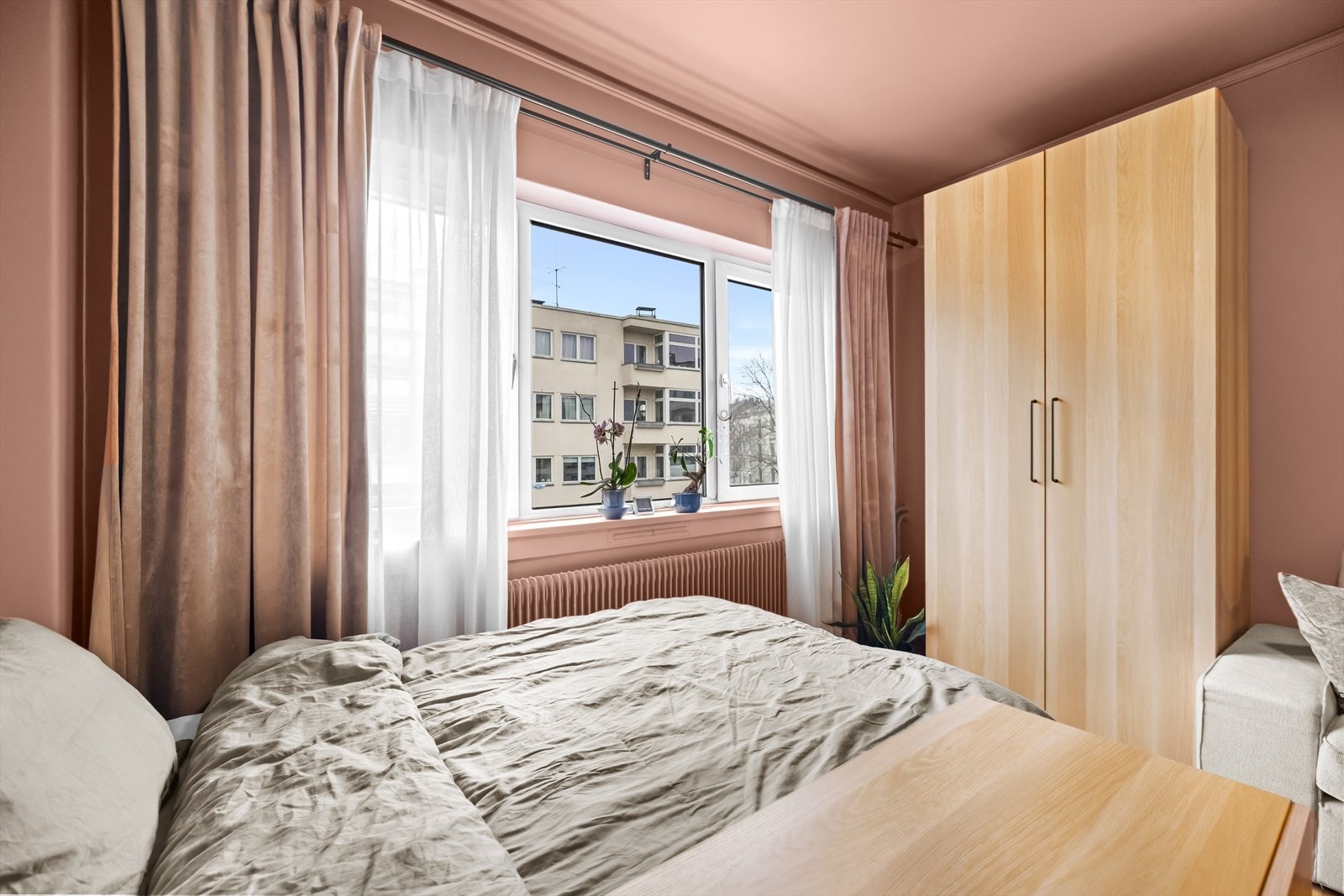 Naturlig plass til garderobeløsning. Galleribilde