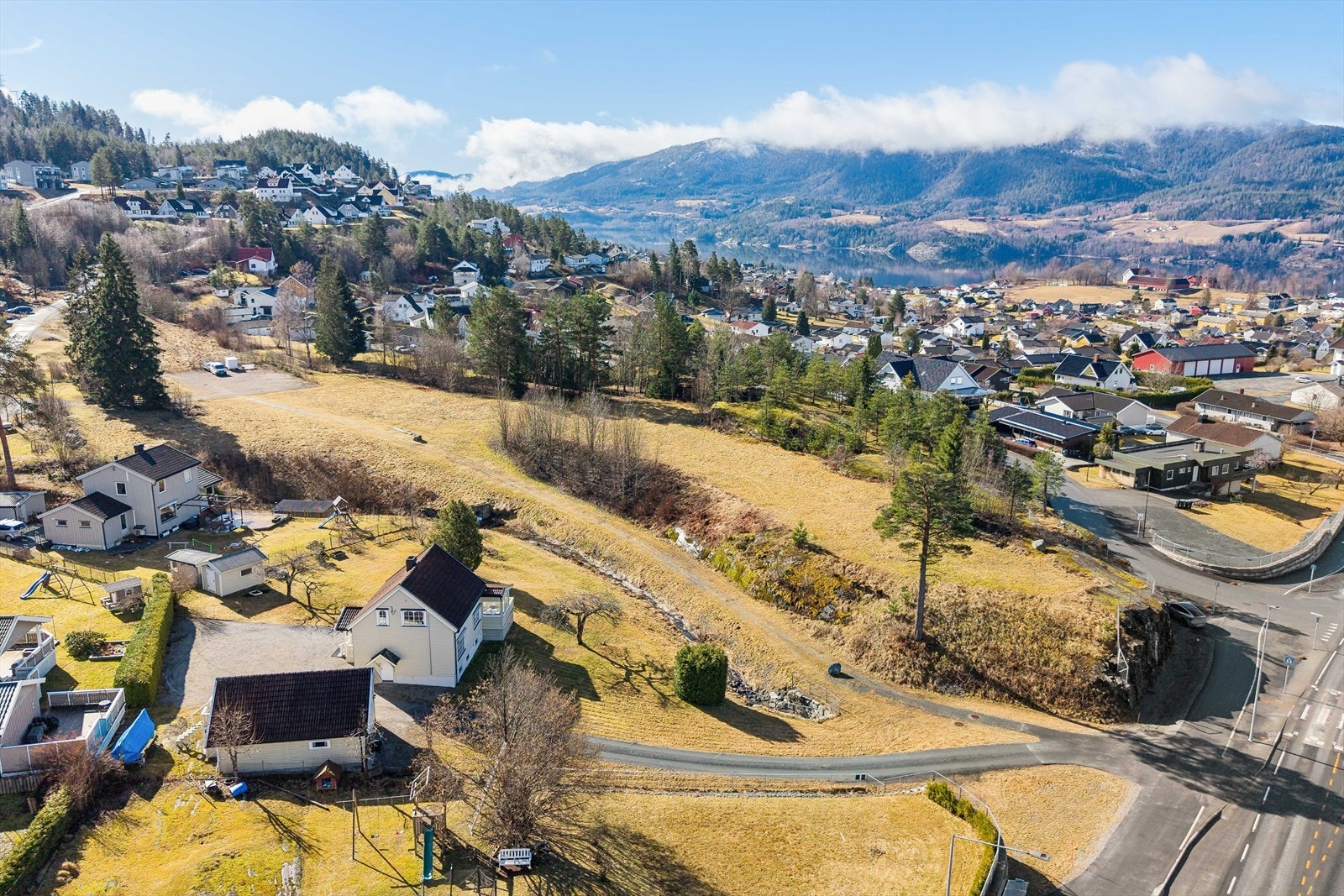 Kort vei til dagligvare og servicetilbud Galleribilde