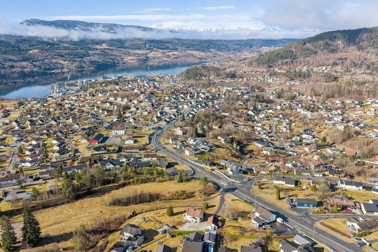 Gode kollektivmuligheter i nærheten. Galleribilde