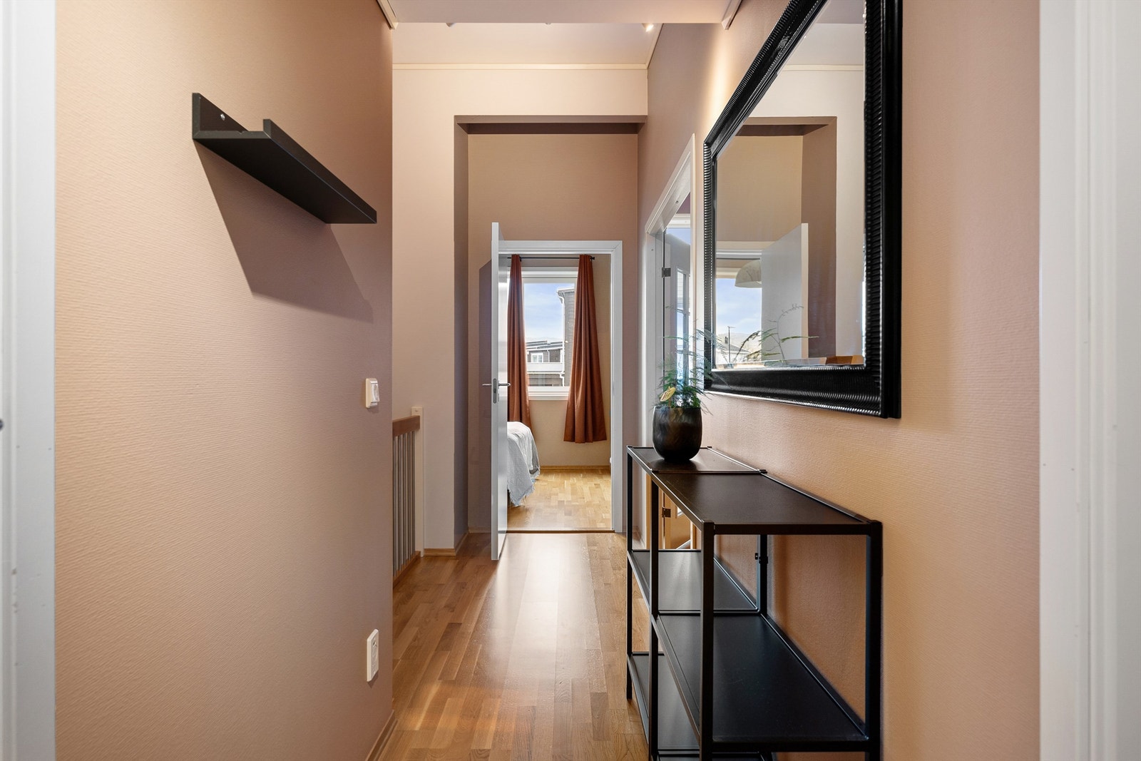 Gang 2. etg. Galleribilde