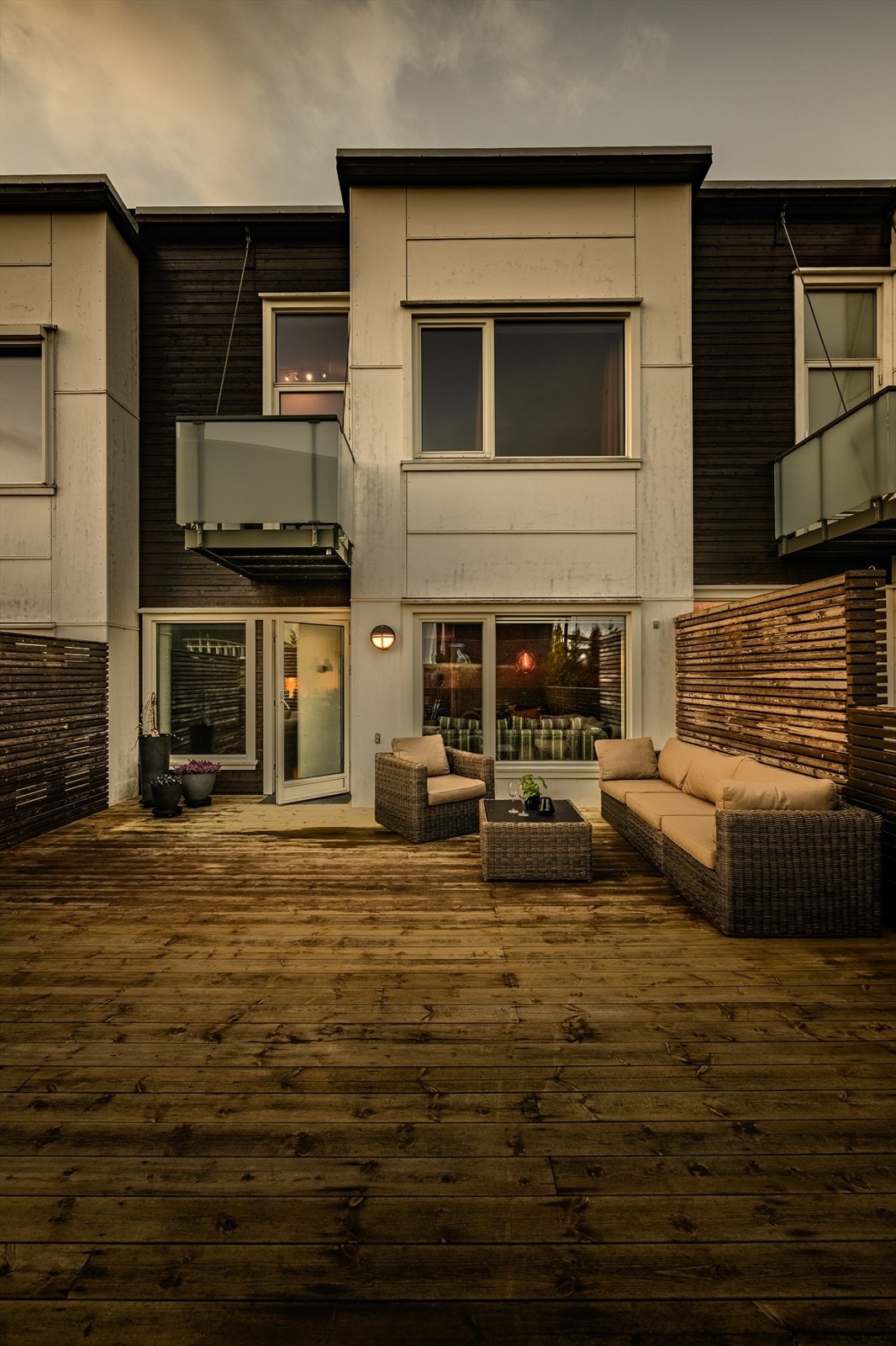 Her kan man nyte lange dager utendørs i rolige omgivelser. Galleribilde