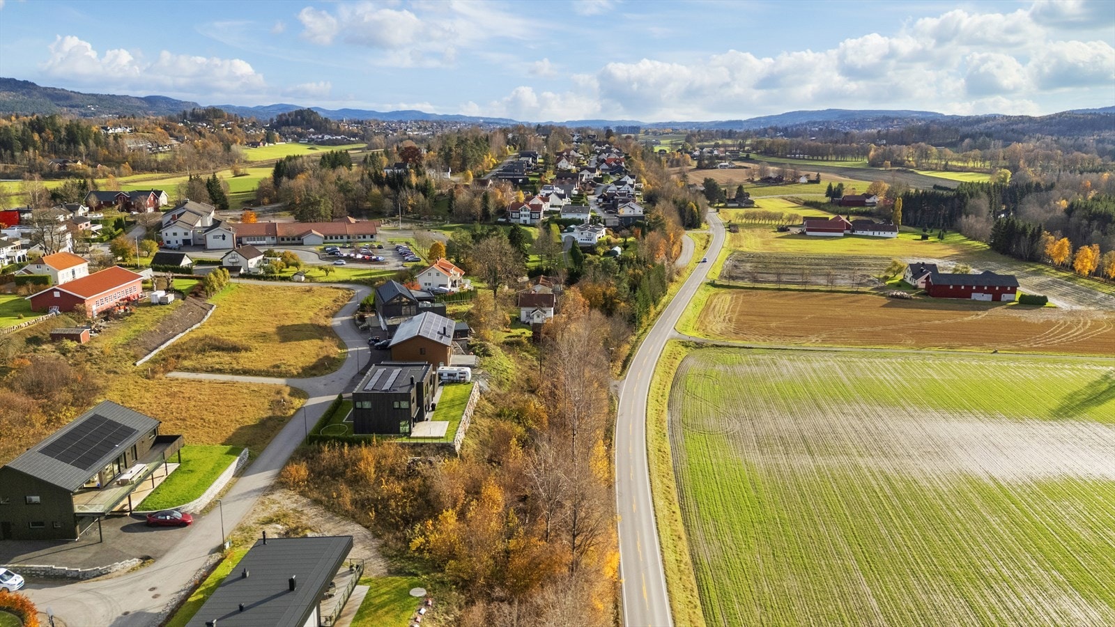 Ca. 5 km til Skien sentrum Galleribilde
