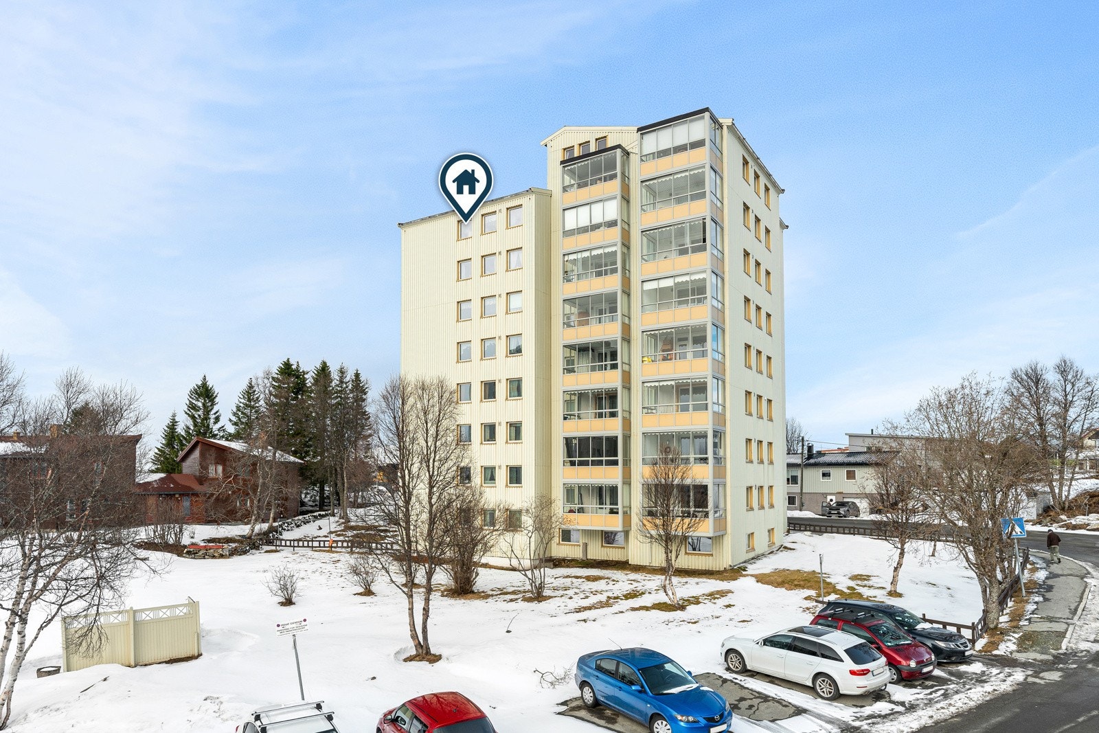 Flott intern beliggenhet i blokkens toppetasje!