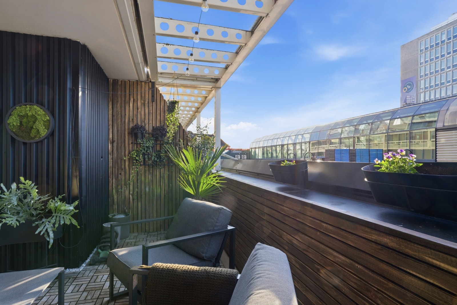 - Vestvendt terrasse - Galleribilde