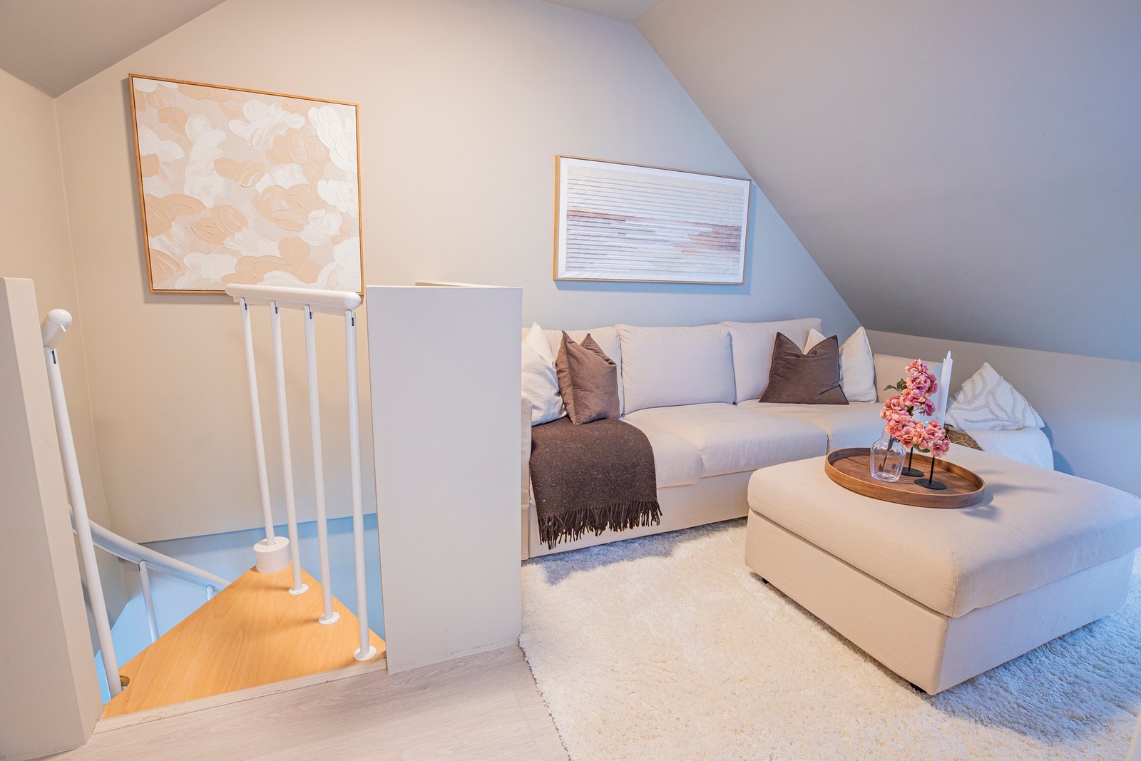Plass til sofagruppe og TVkrok. Galleribilde