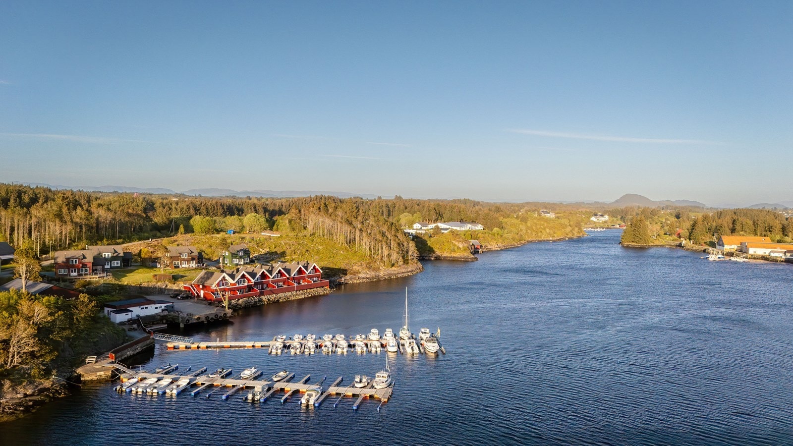 Flott ferieområde i Alver Galleribilde