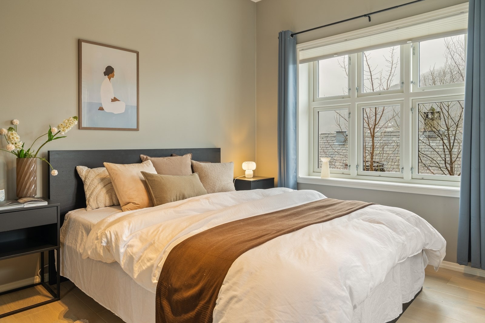 Generøse vinduer som gir et fantastisk naturlig lysinnslipp! Galleribilde