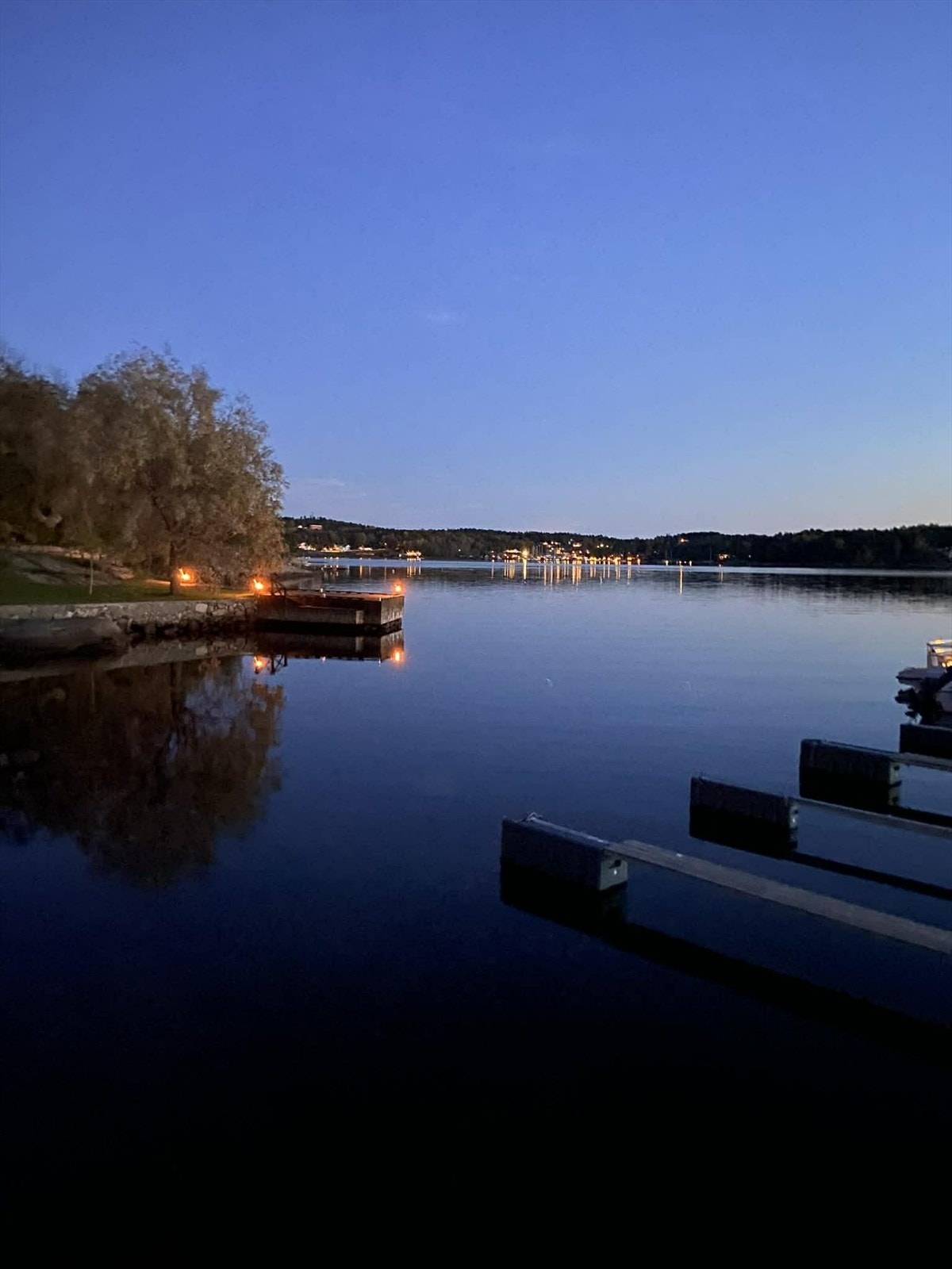 Kveldsstemning fra nærområde Galleribilde