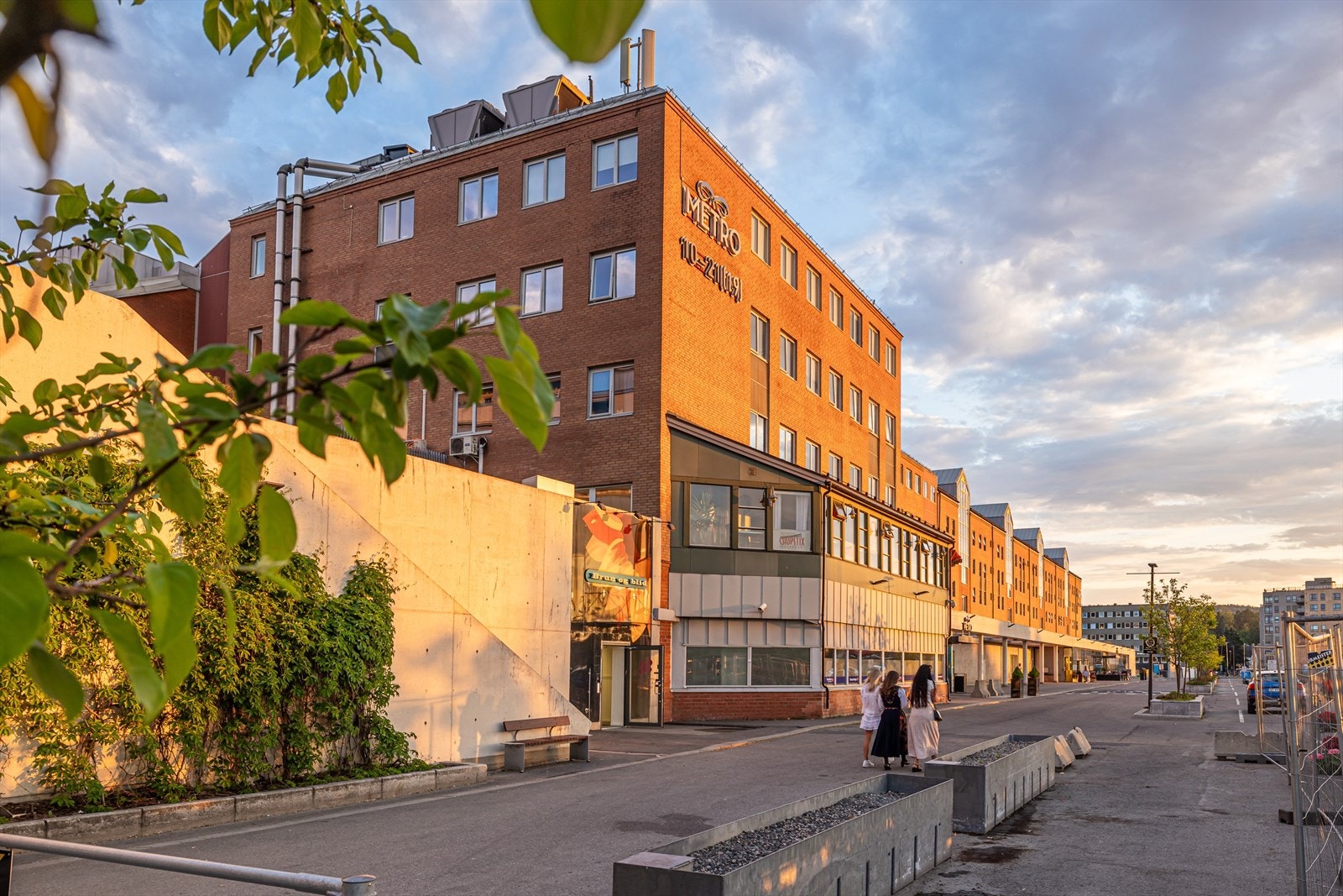 Metro senteret er komplette handelsdestinasjoner med et rikt utvalg av både butikker og spisesteder. Galleribilde