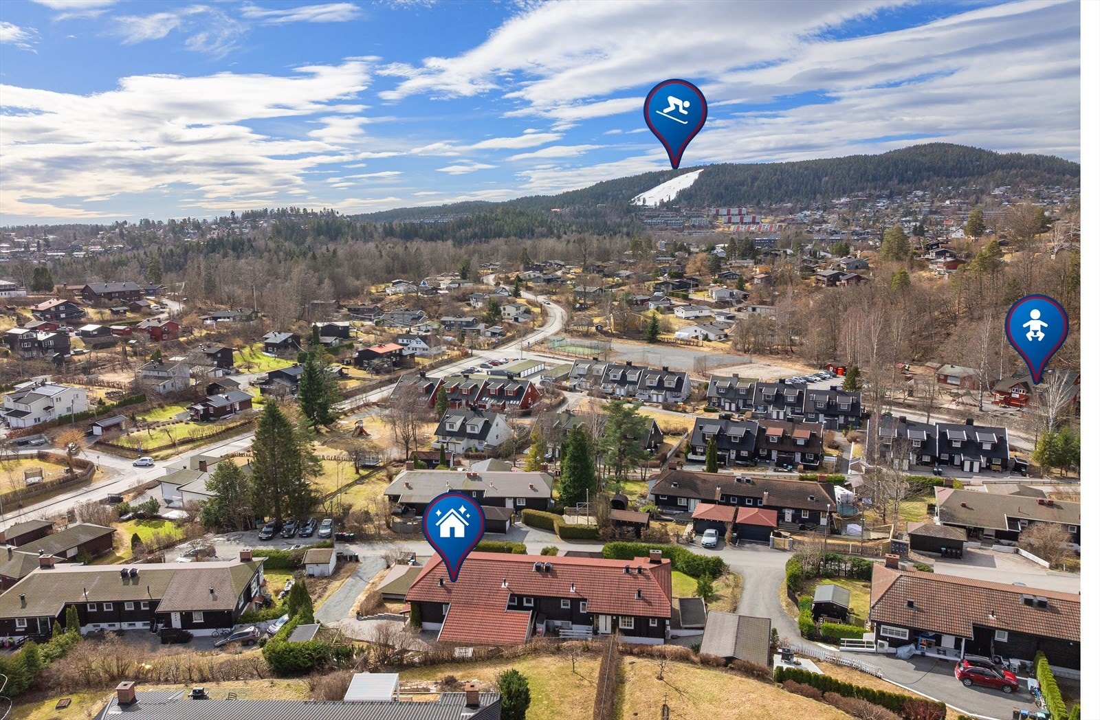 For den turglade er det umiddelbar nærhet til Nedre Bleiker Friluftsområde, kun noen få minutters gange unna. Vardåsen skisenter og barnehager ligger også i kort avstand. Galleribilde