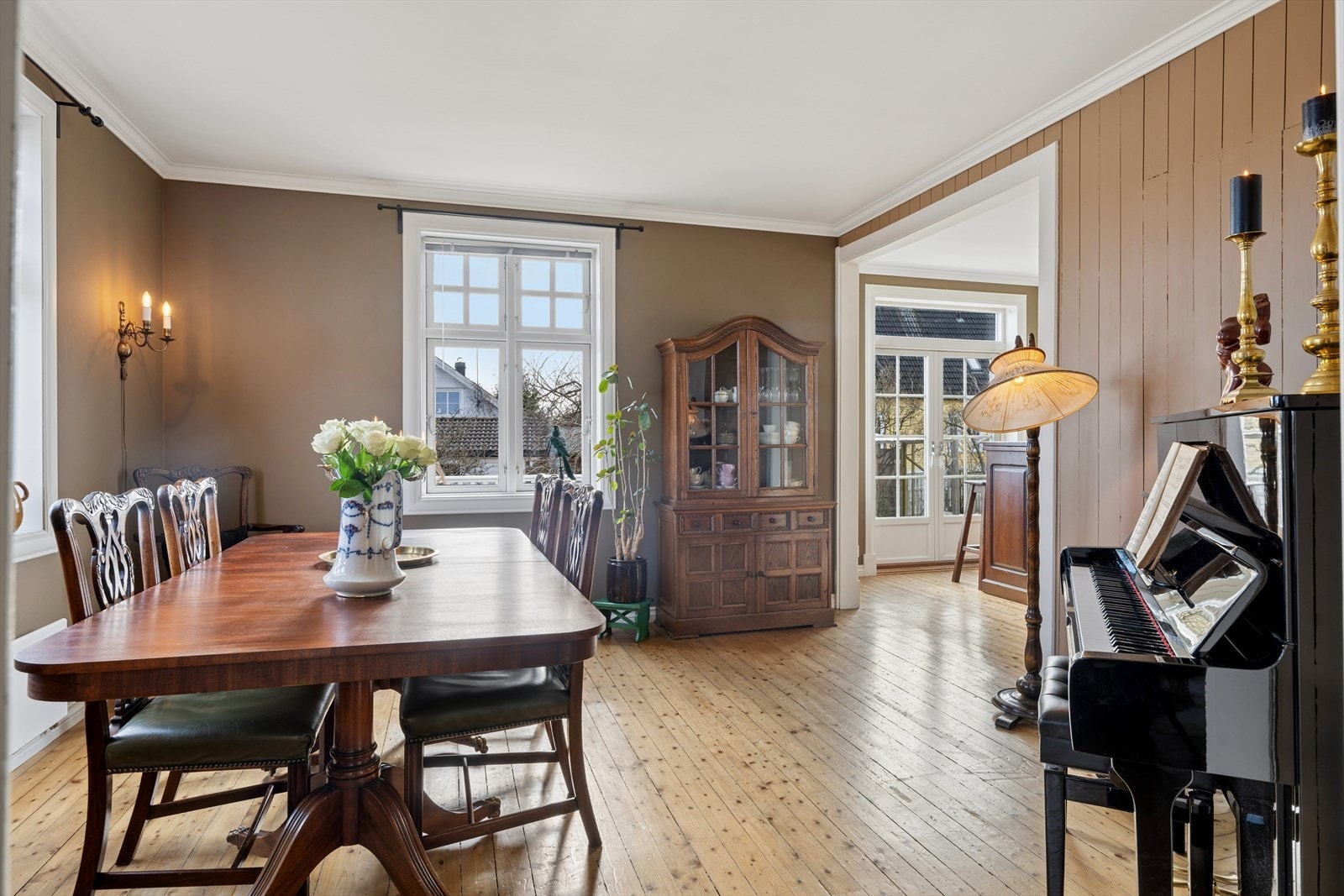 Stor finstue med mange muligheter for bruk. Galleribilde
