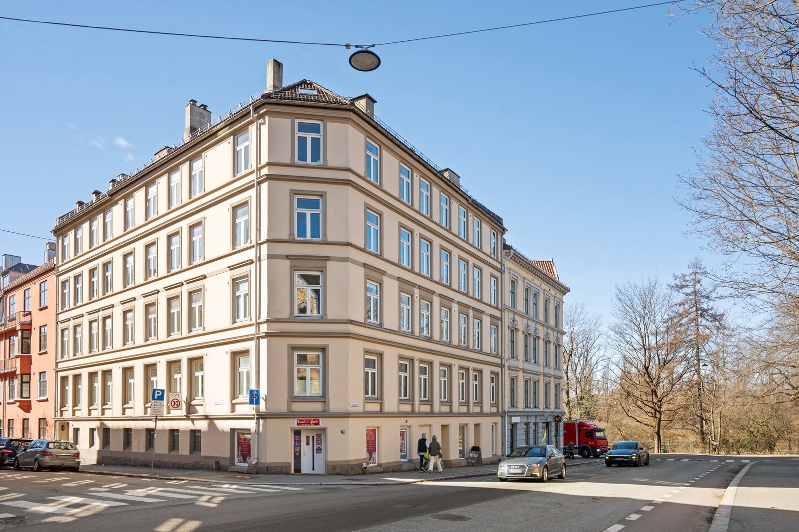 Fasade. Galleribilde