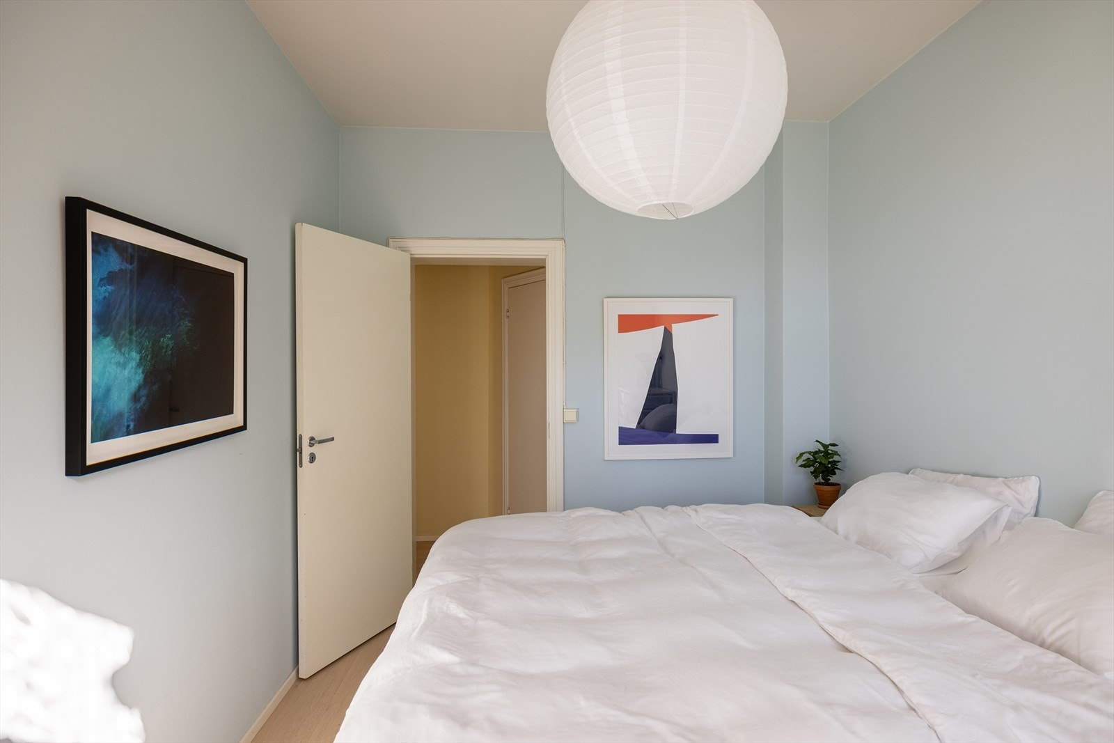 Rommet vender mot rolige omgivelser. Galleribilde