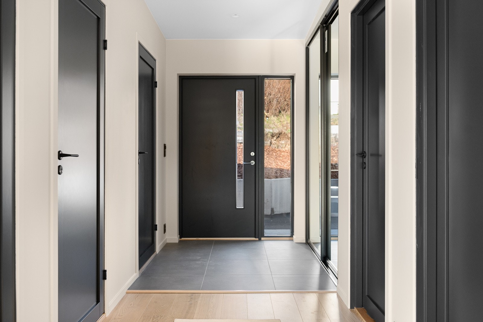 Takk for besøket, ta en kikk utvendig også! Galleribilde