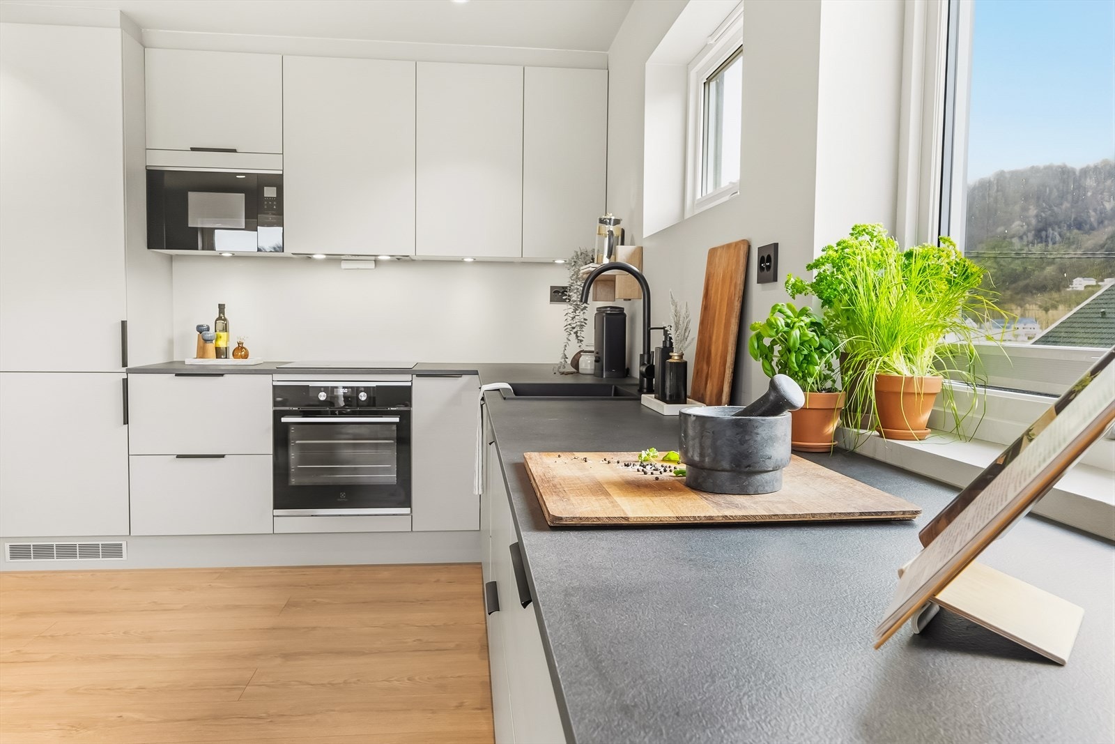 Innflyttningsklar og lekker nyere bolig! Galleribilde