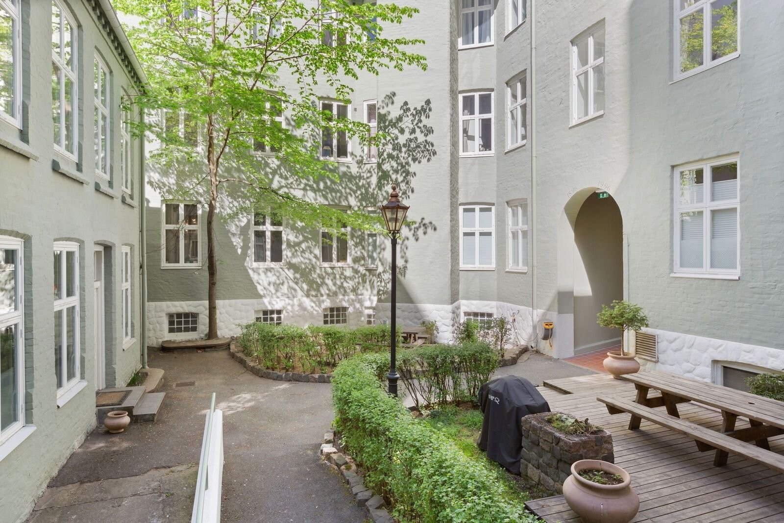 Leiligheten vender i sin helhet mot bakgården Galleribilde