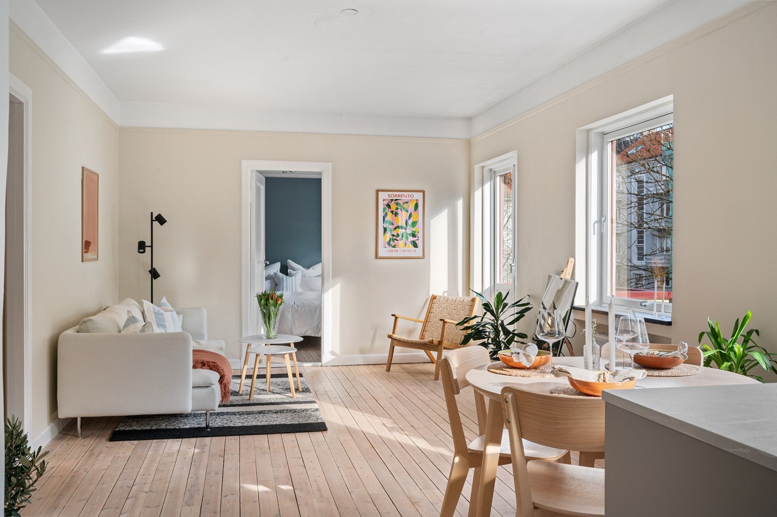 - Dette er et godt samlingsrom for familien til avslappende kvelder og andre sammenkomster - Galleribilde