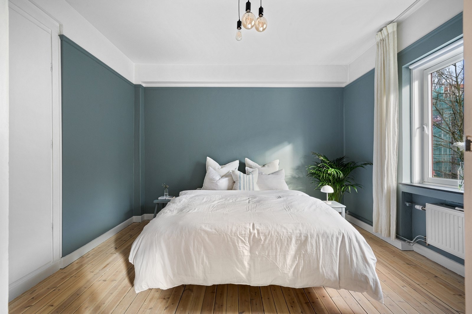 - Her får du et herlig soverom som måler hele 12,8 m² - Galleribilde