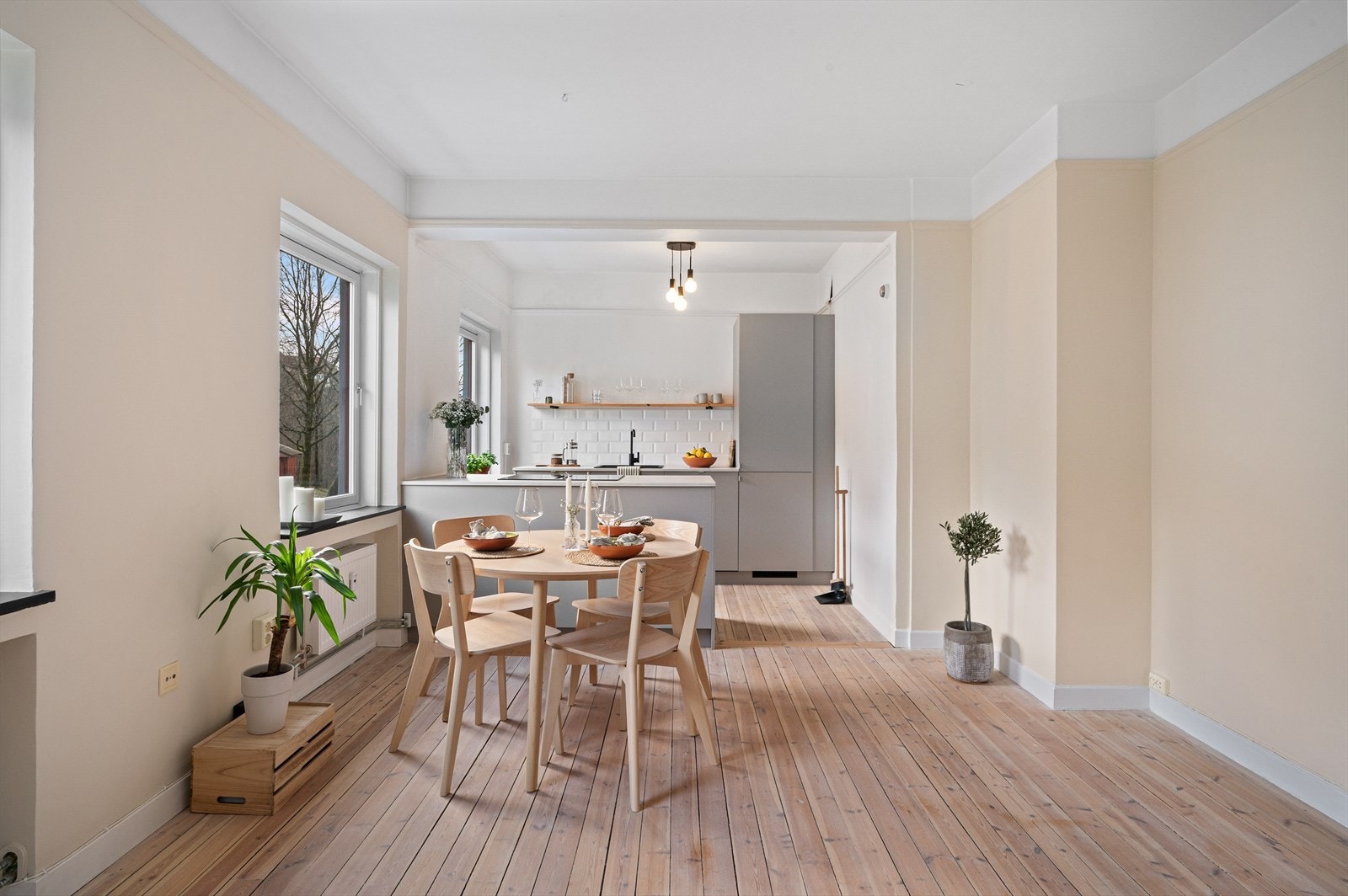 - Merk det fantastiske tregulvet - Galleribilde