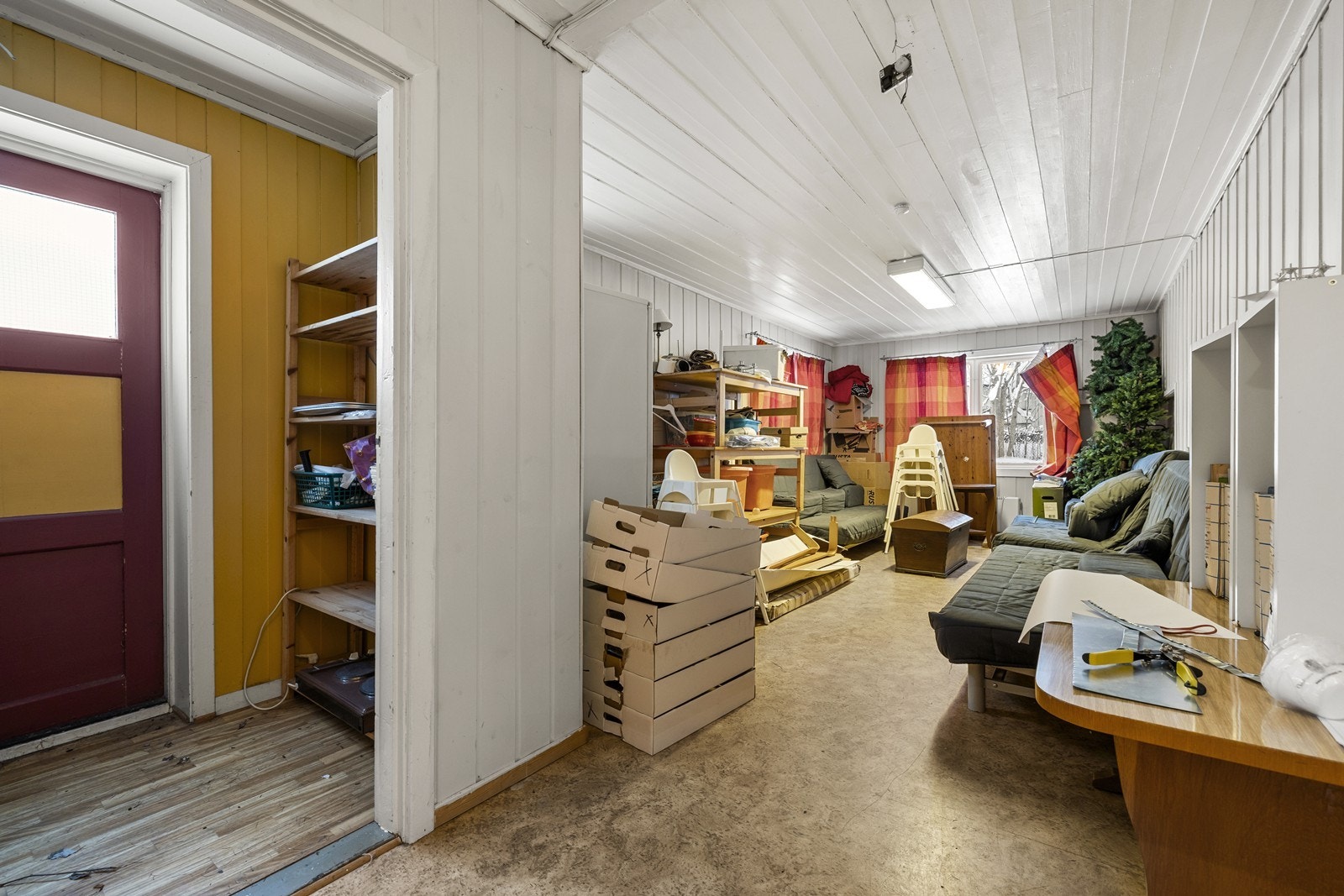 I underetasjen finnes også et eget rom med en enkel kjøkkenkrok. Galleribilde