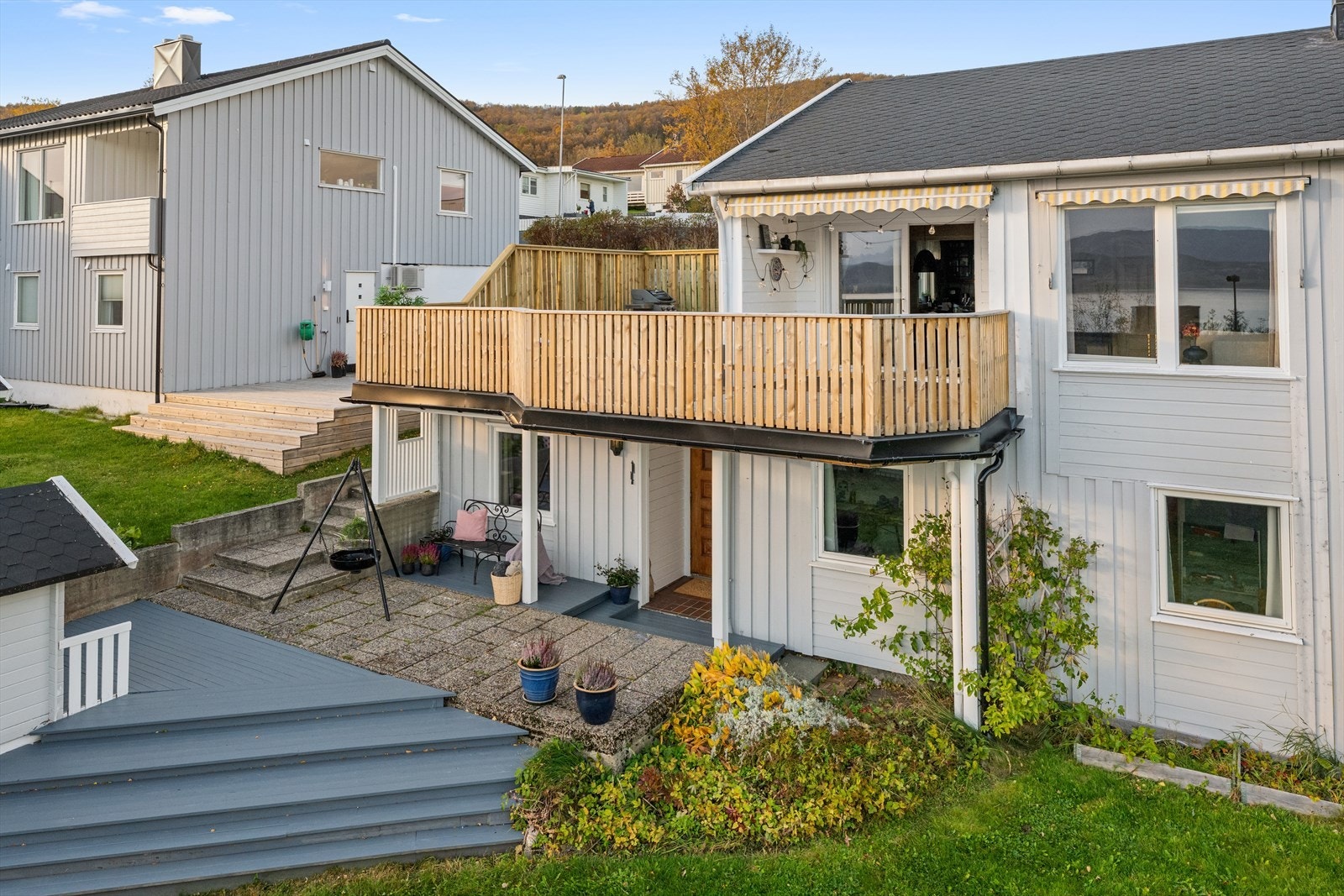 Flotte og solrike uteareal til stor glede på gode og varme sommerdager. Galleribilde