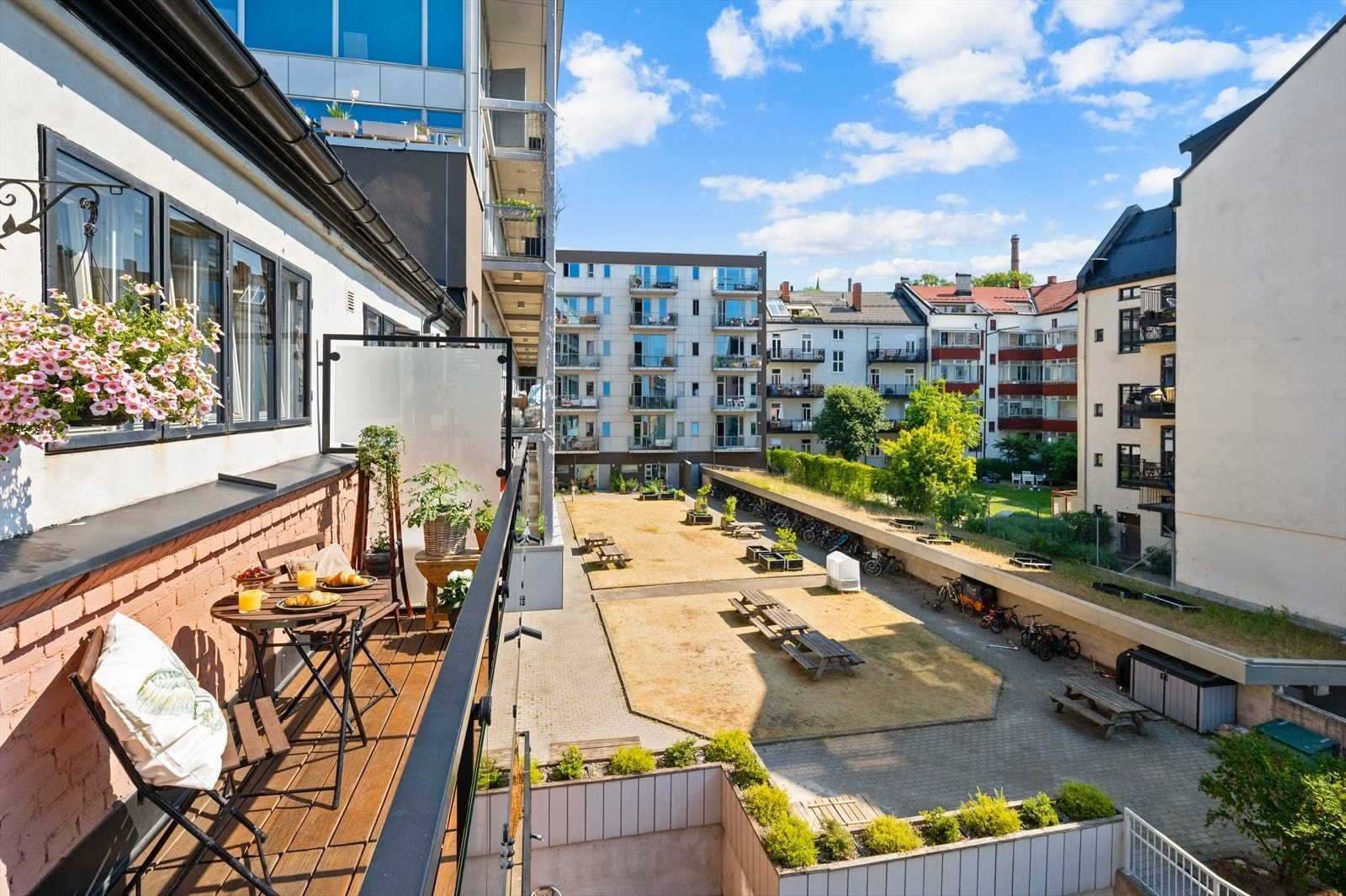 Nydelig utsyn på sommerstid! Galleribilde