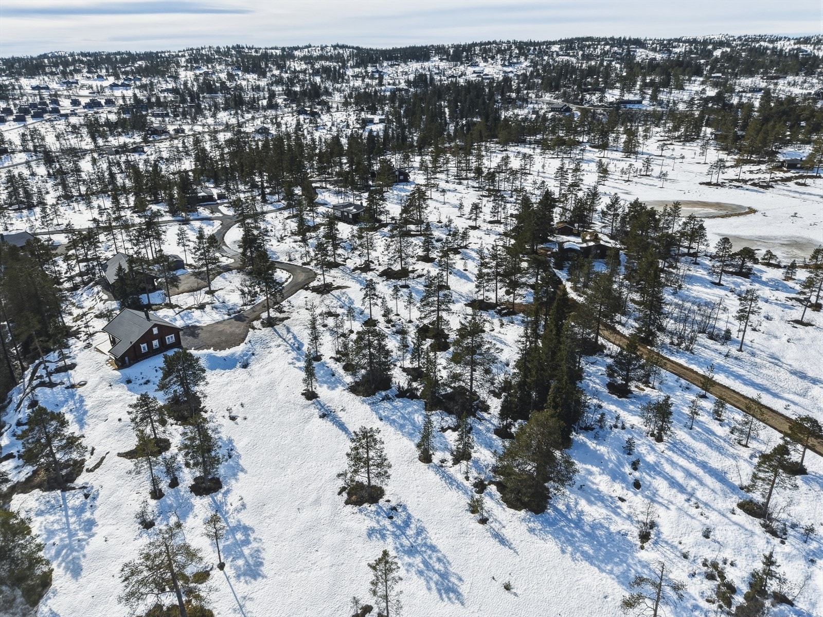 Tomten er regulert til fritidsbebyggelse, perfekt for hyttebygging. Galleribilde