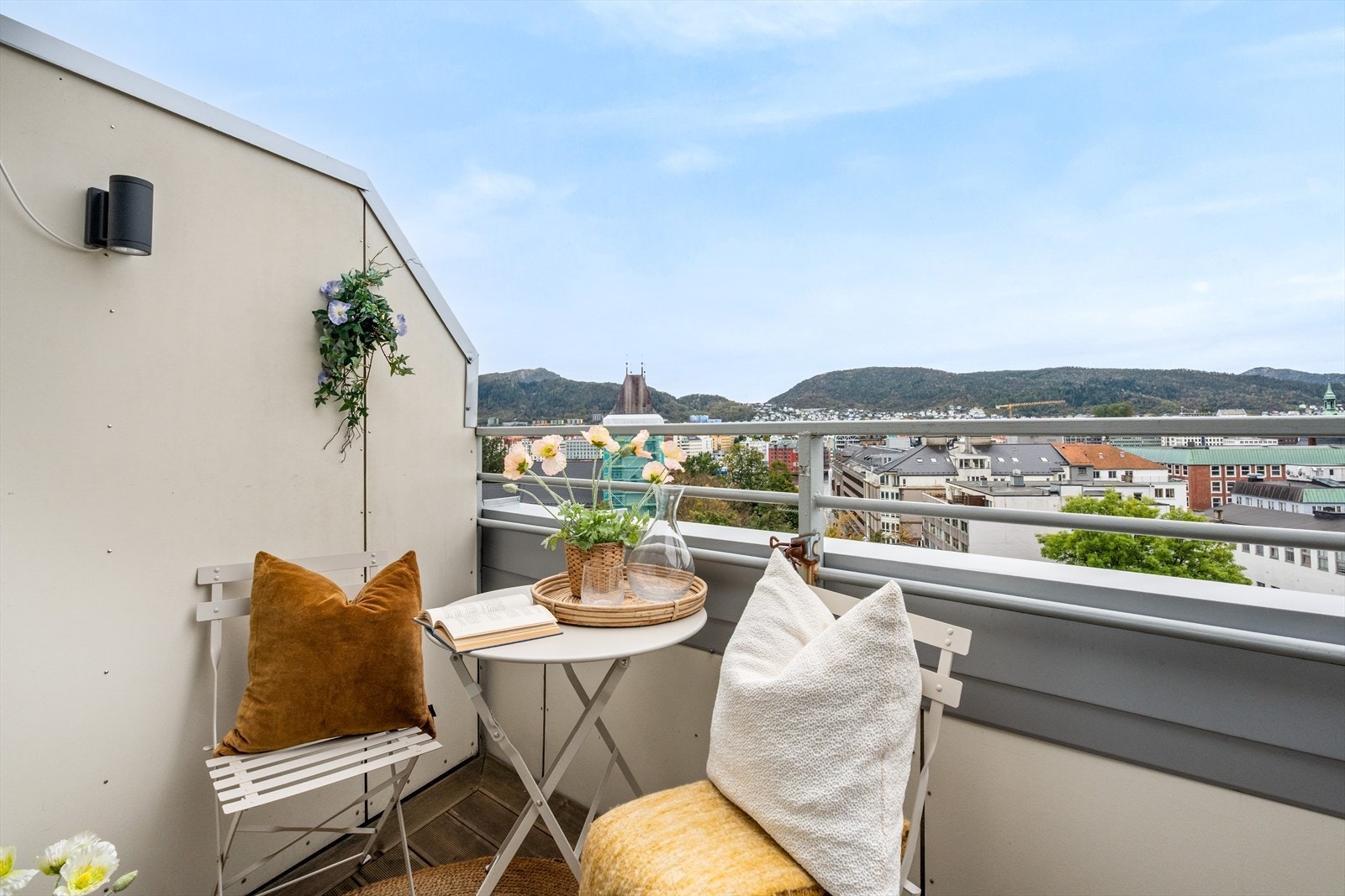 Beliggenheten er helt perfekt med kort gangavstand til sentrumskjernen. Galleribilde