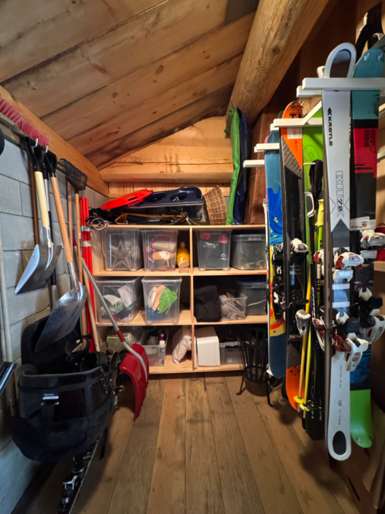 Sportsbod i carport Galleribilde