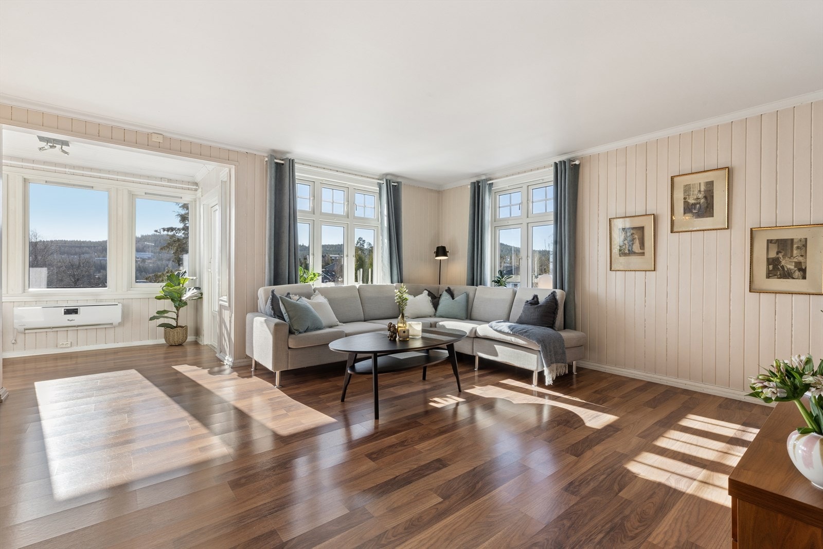 Herlig stueavdeling med god møbleringsfrihet. Galleribilde