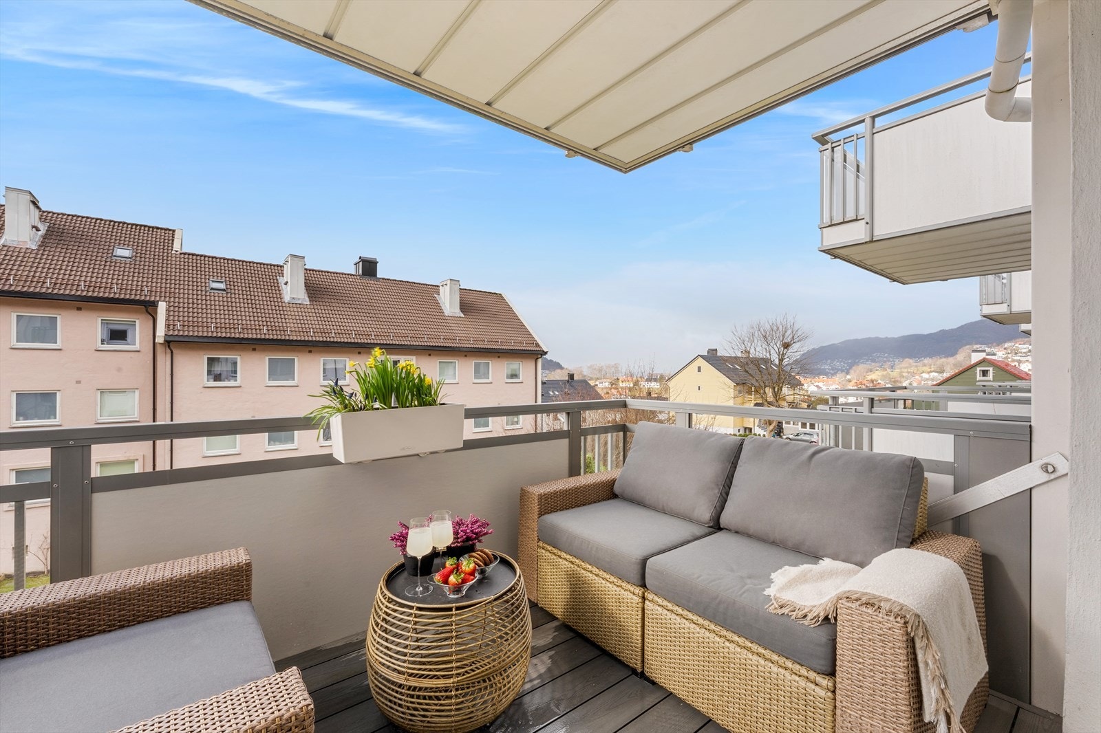 Velkommen til Nordahl Rolfsens vei 23C presentert av Eivind Markhus v/EiendomsMegler1. Foto: Imotiv.no Galleribilde