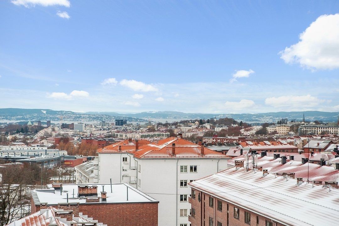 Leiligheten ligger i 8.etg og har flott utsikt over Oslo! Galleribilde