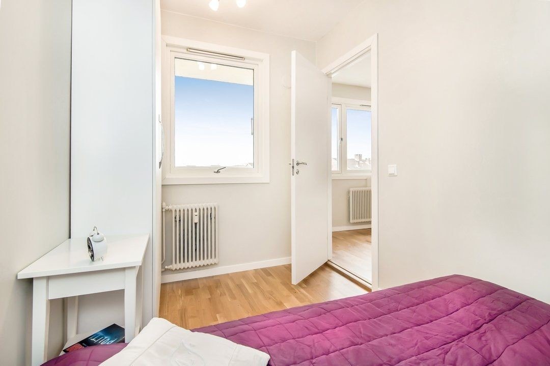 Fra soverom mot stue. Galleribilde