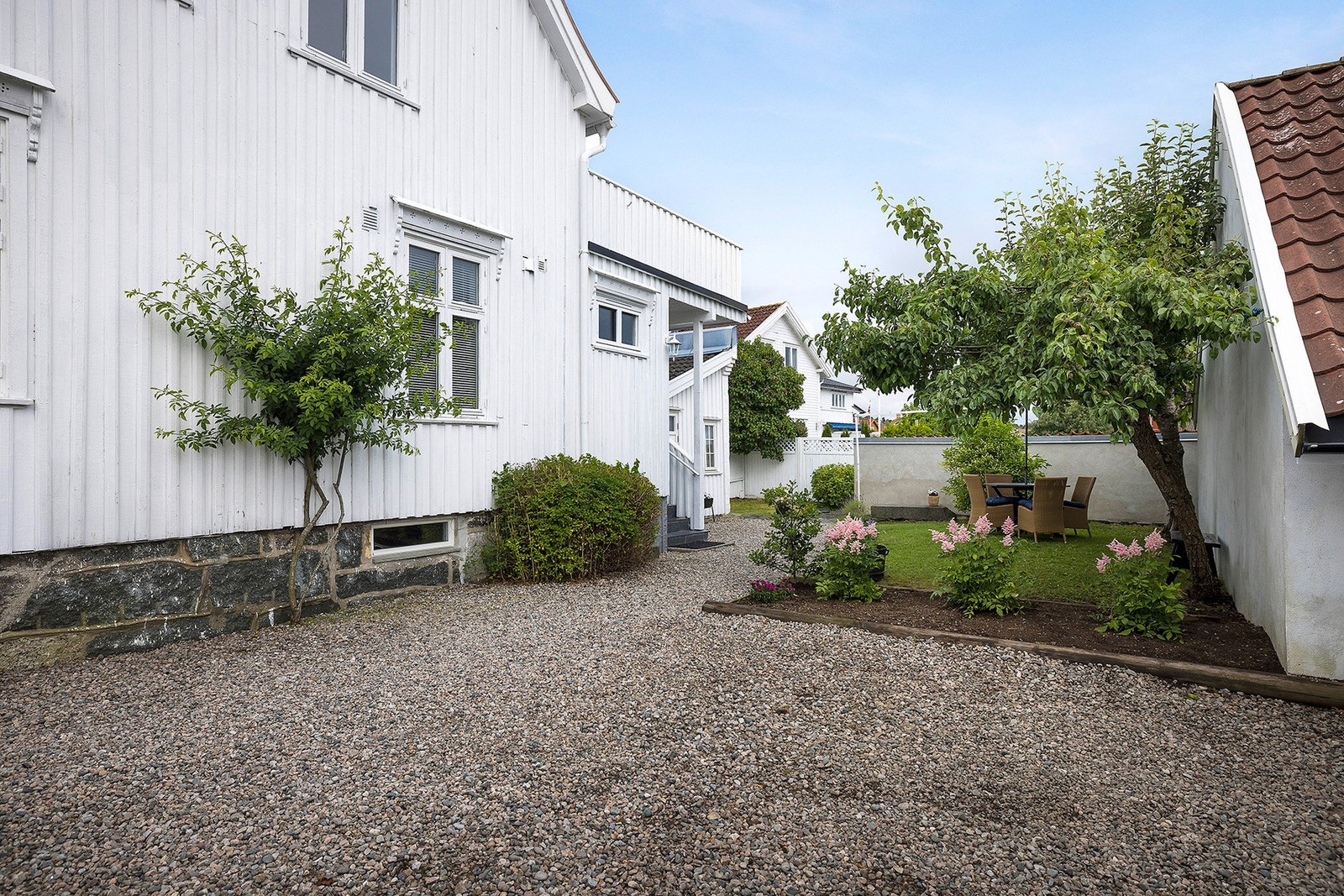 Gårdsplass & hage Galleribilde
