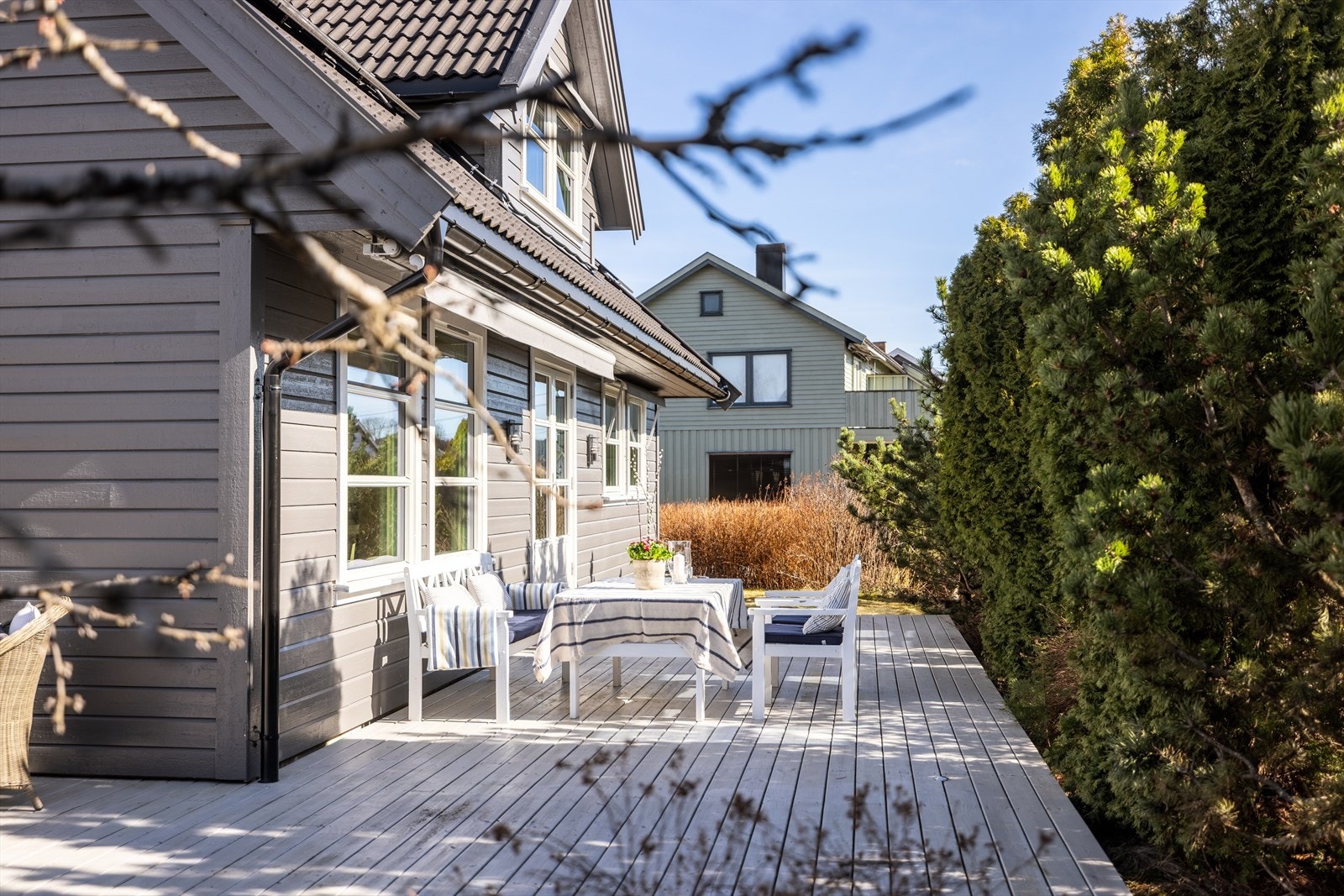 Tomten er lettstelt med ypperlige solforhold. Galleribilde