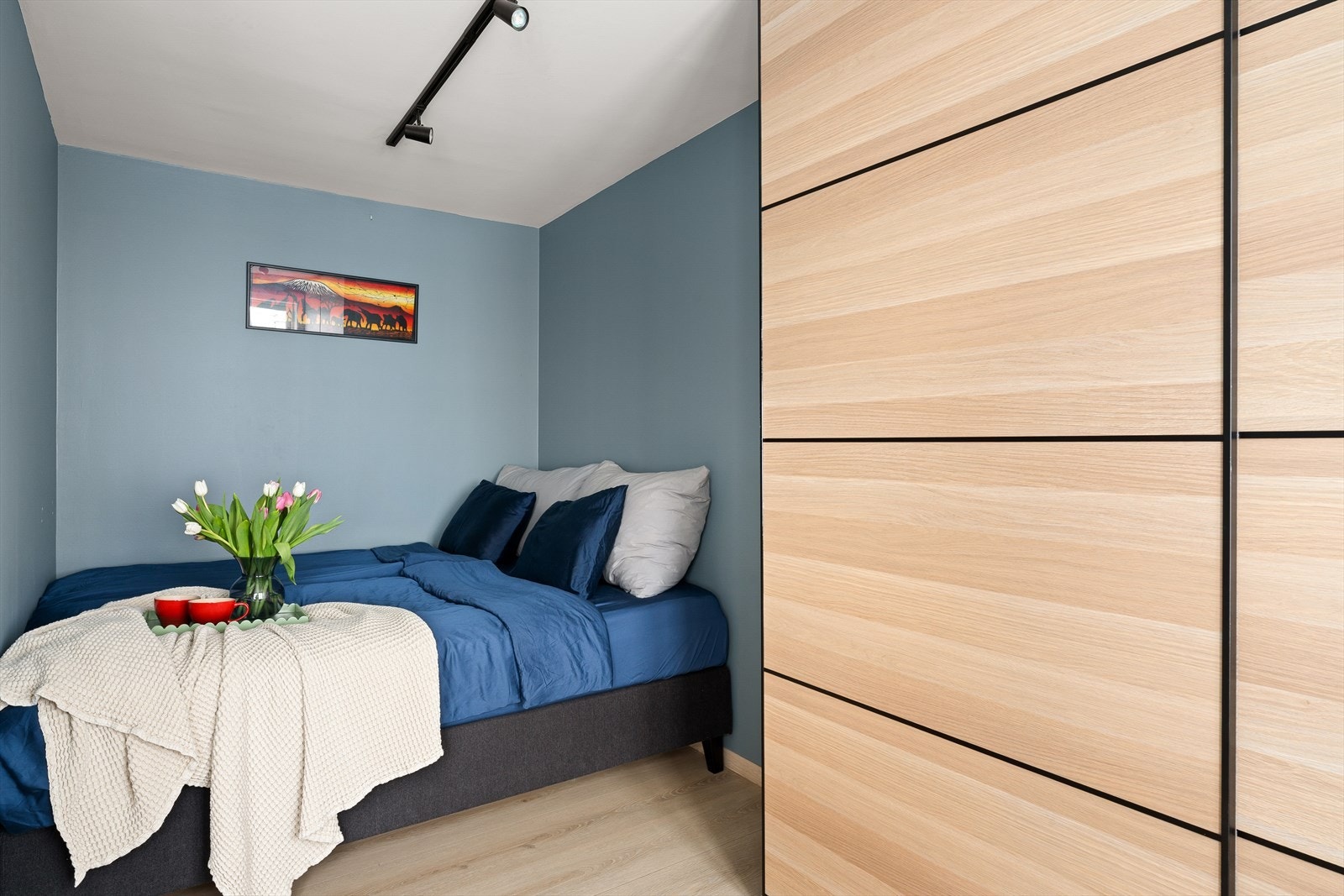 Soverommet er romslig med gode møbleringsmuligheter. Galleribilde