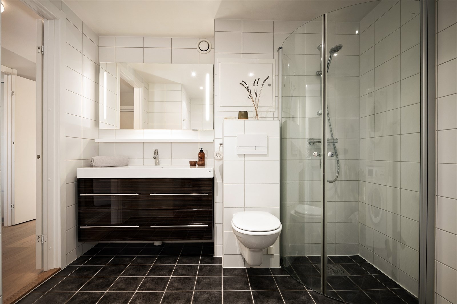 Badet er opplyst oppgradert i 2011 i regi av borettslaget Galleribilde