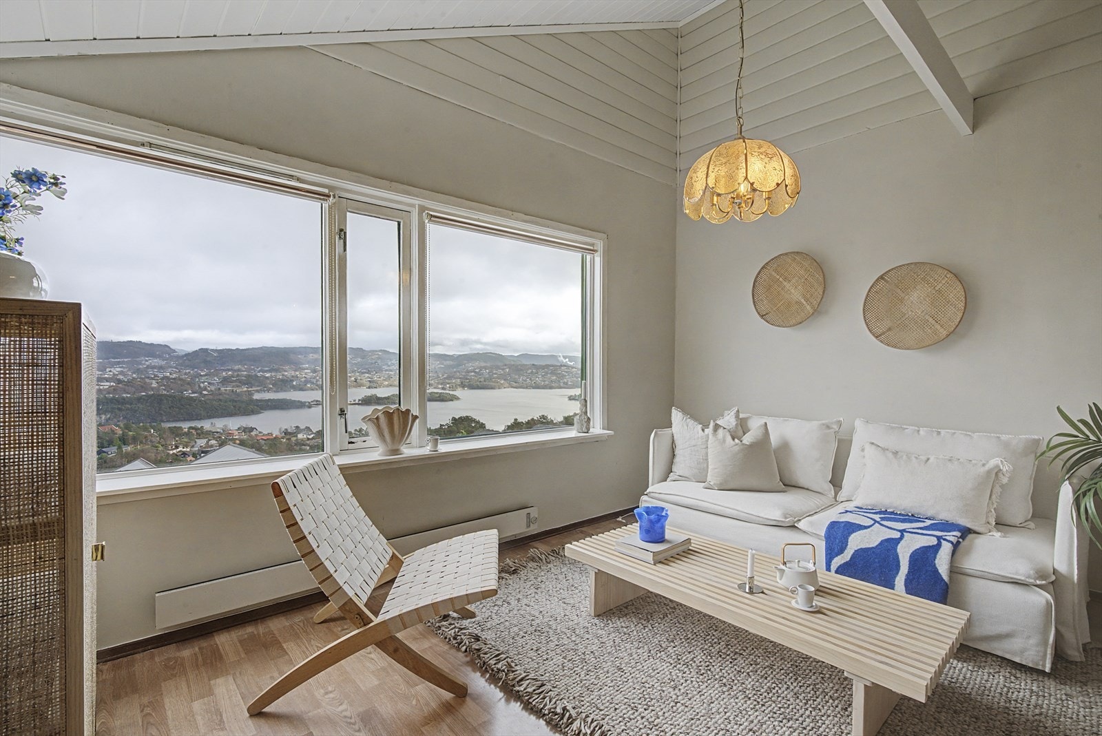 Utsikten - ett av boligens soleklare høydepunkter! Galleribilde