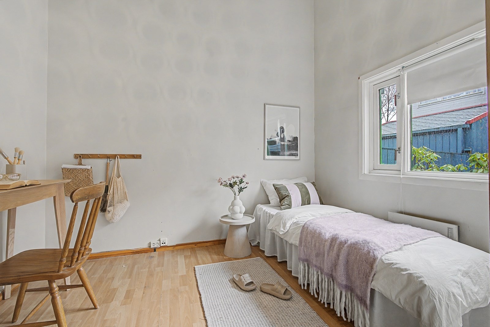 Soverom (1. etasje) -7,1 kvm. Egner seg godt som barnerom, kontor eller gjesterom. Galleribilde