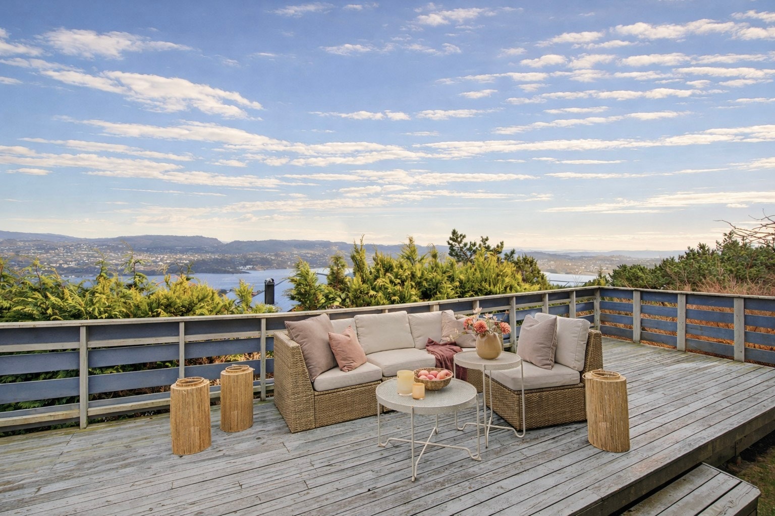 Hovedterrassen er på hele 28 m²! Galleribilde