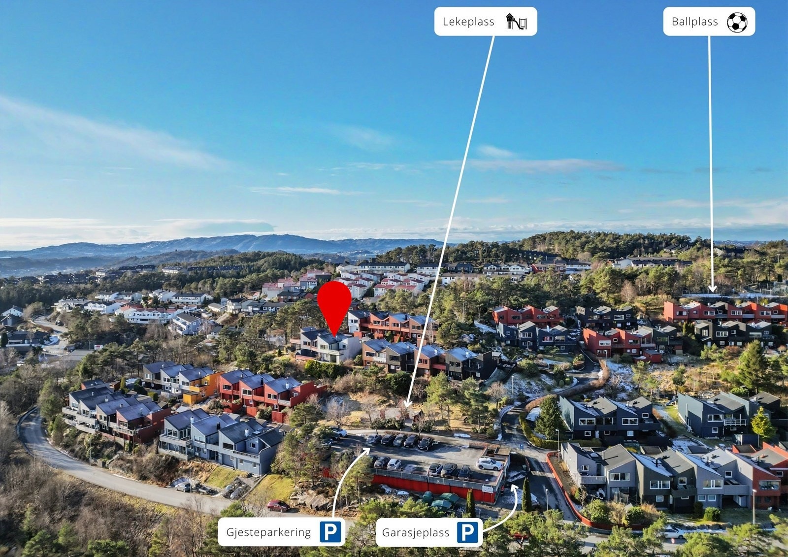 Huset har praktisk beliggenhet, og er ett av de heldige som har garasjeplass. Galleribilde