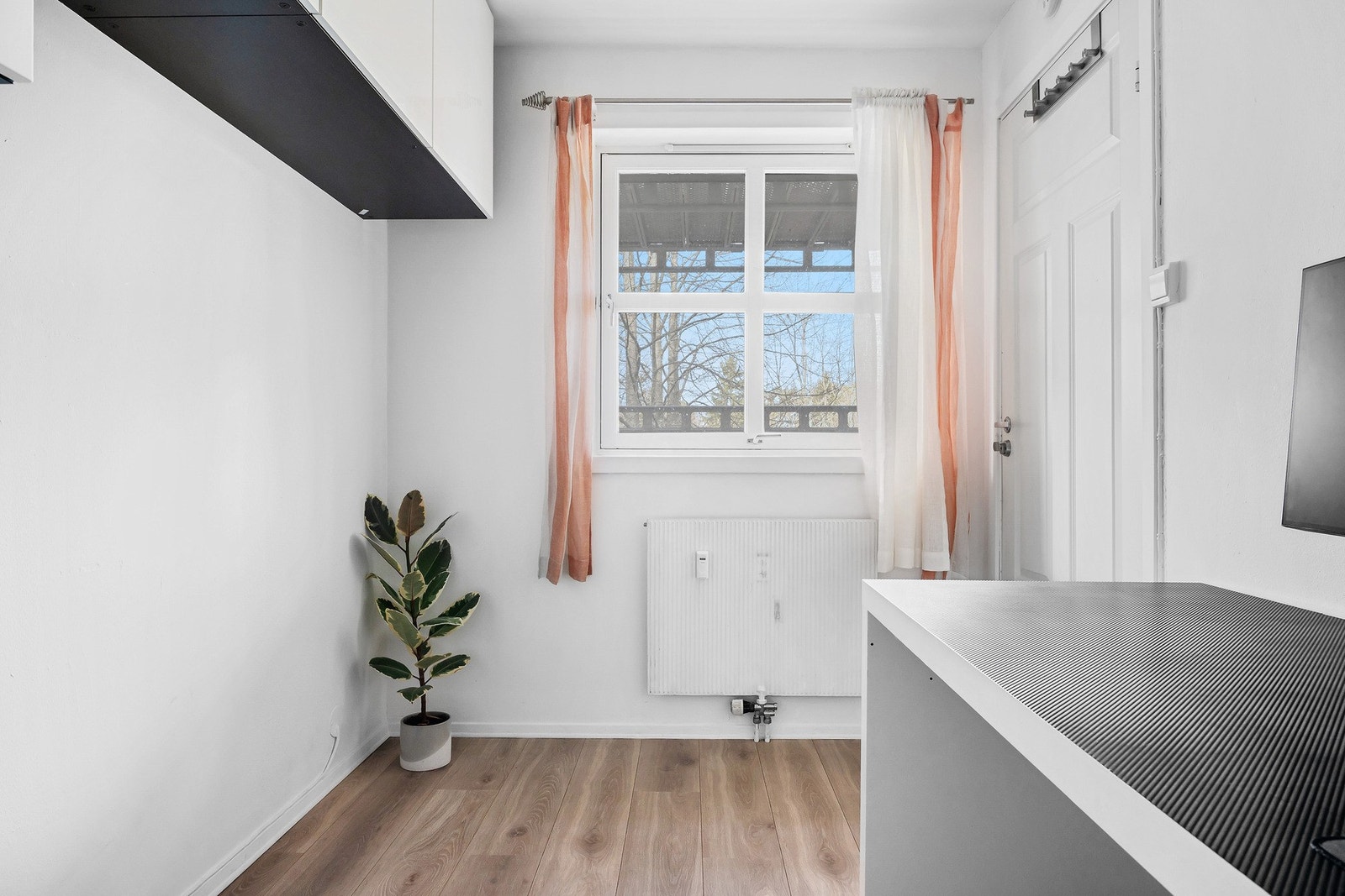 Perfekt rom for avslapning, lek eller hjemmekontor. Galleribilde