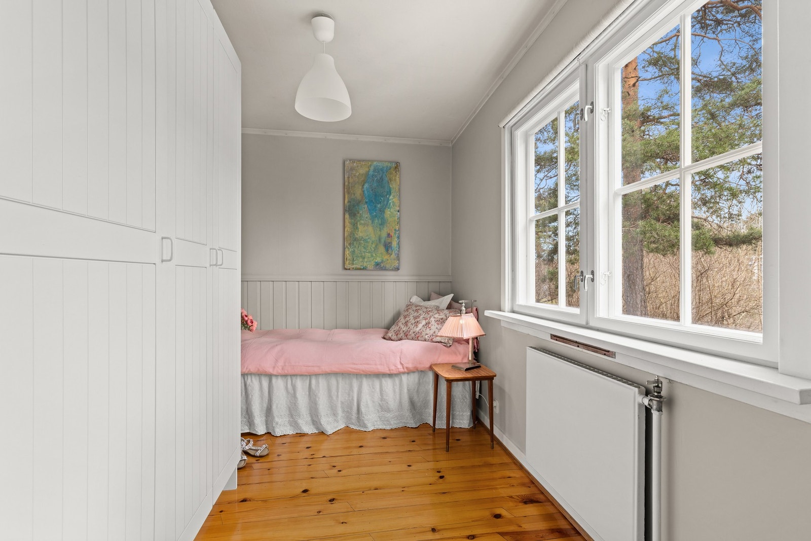 Soverom 2 med plass til flere senger Galleribilde