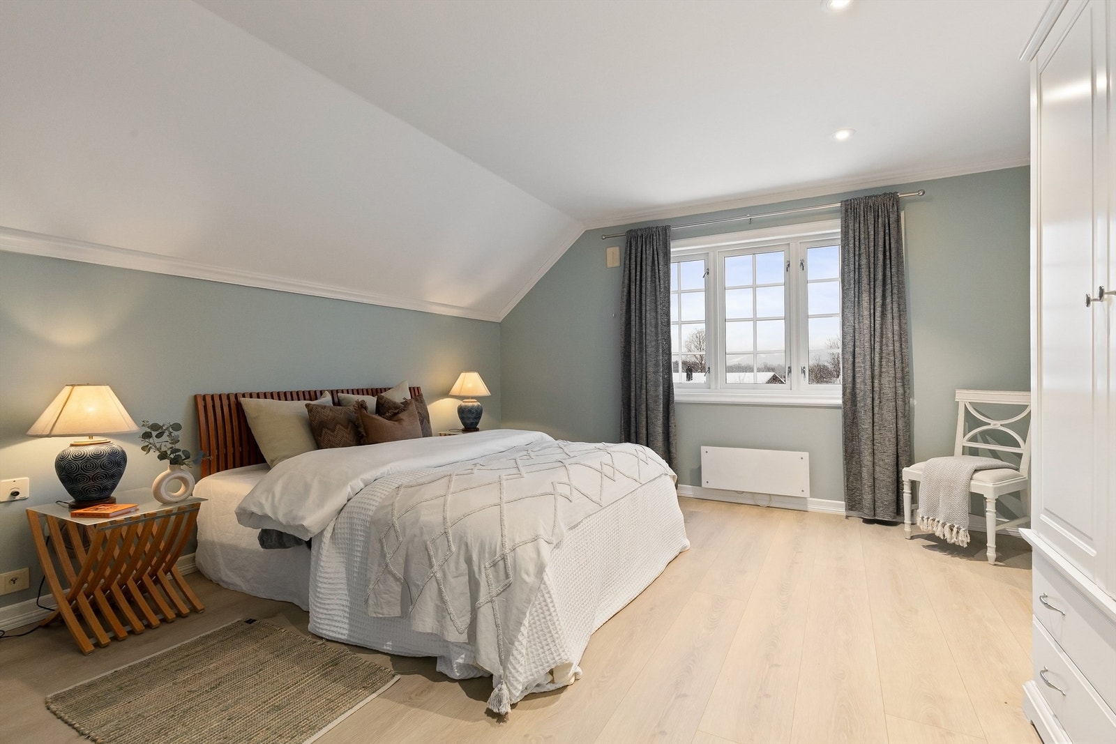 2. etasjen har tre gode soverom Galleribilde